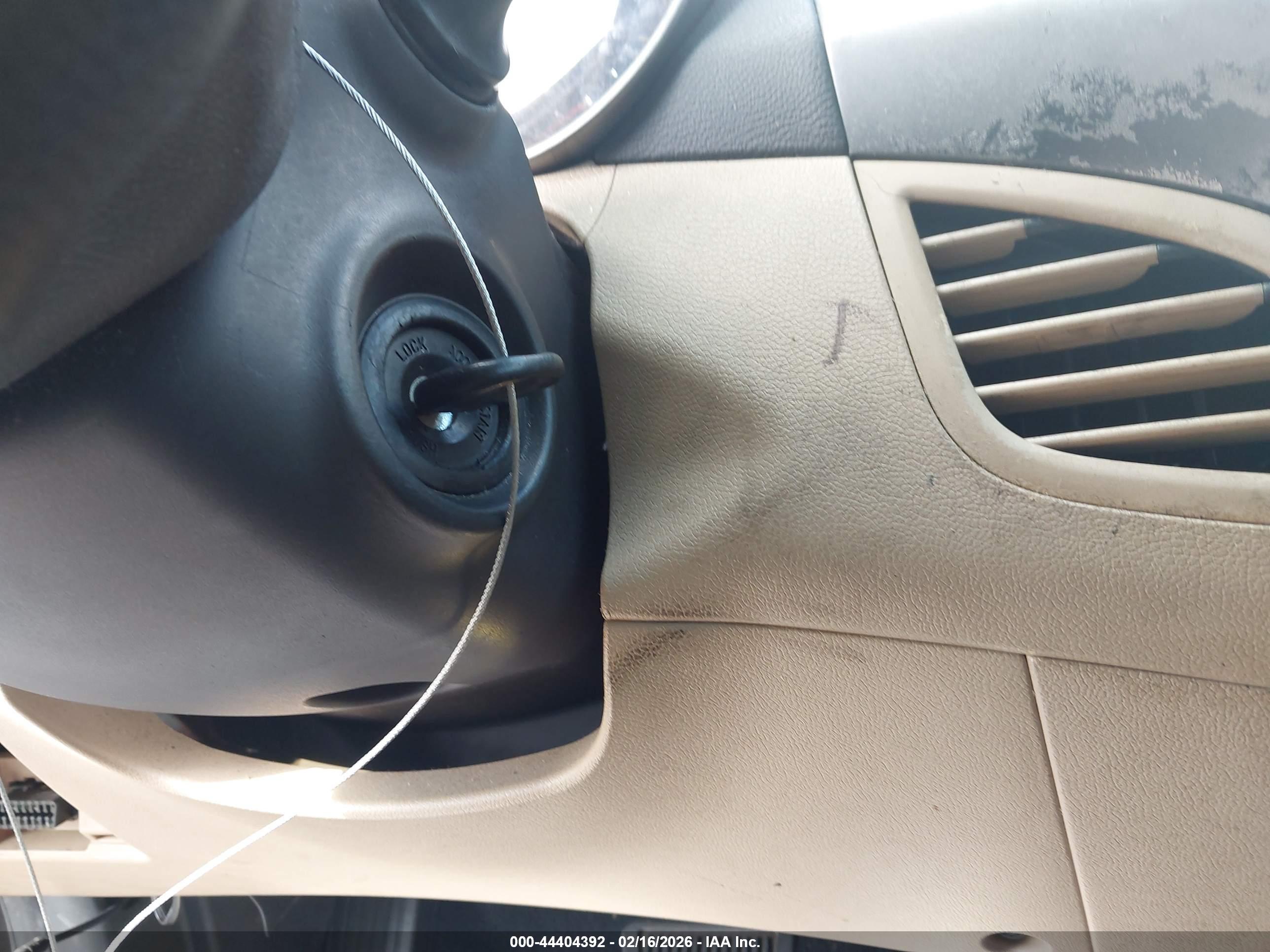 HYUNDAI ELANTRA image 11