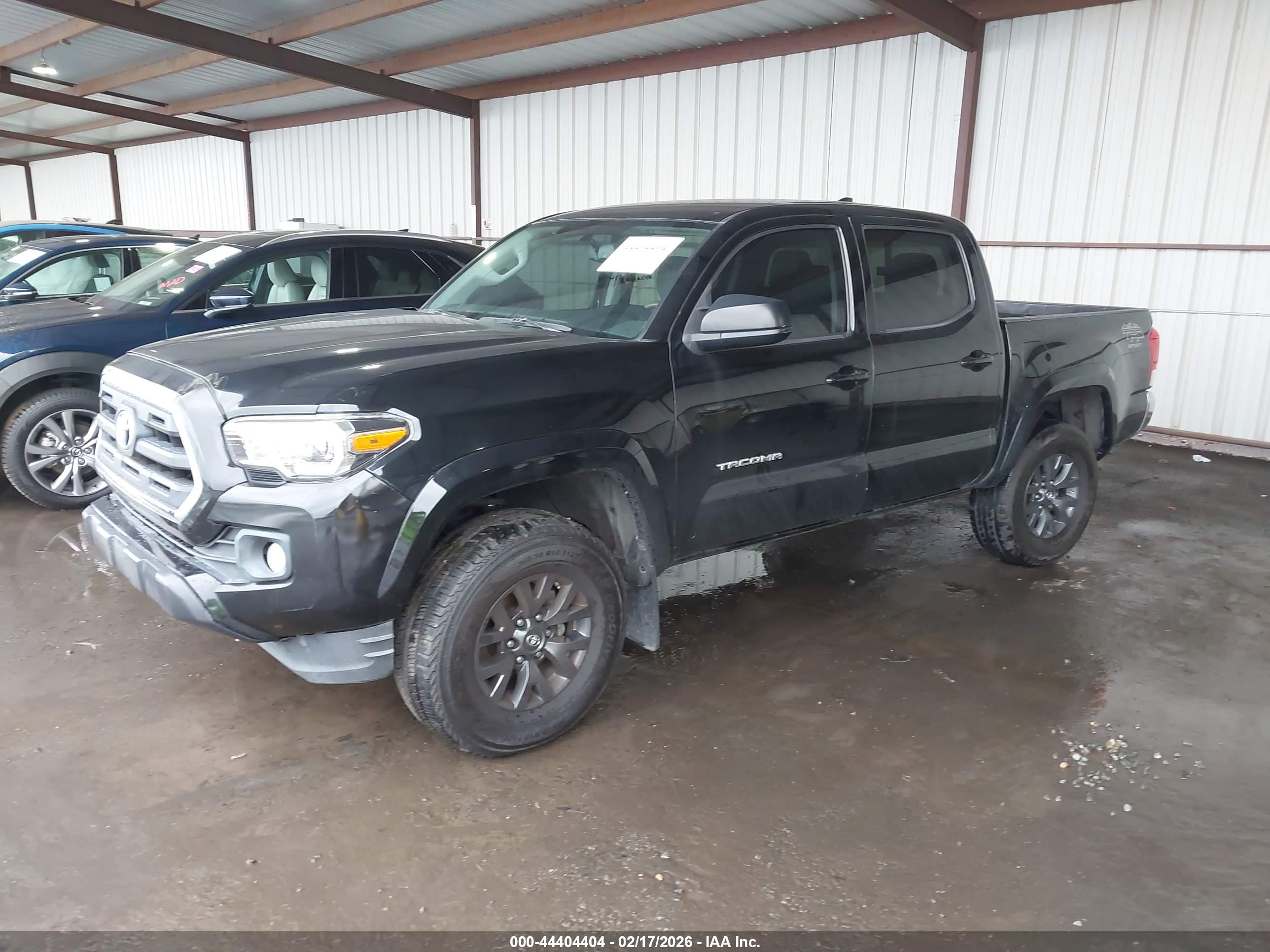 TOYOTA TACOMA image 2