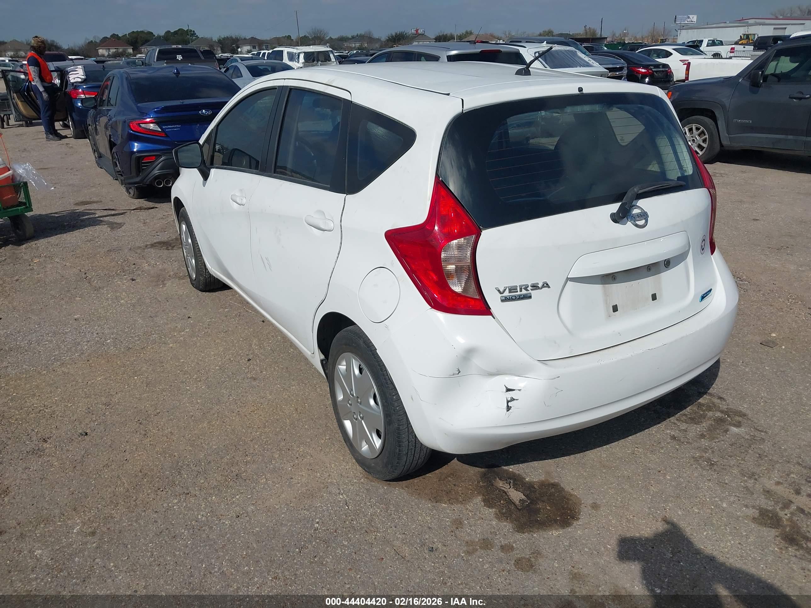 NISSAN VERSA image 3