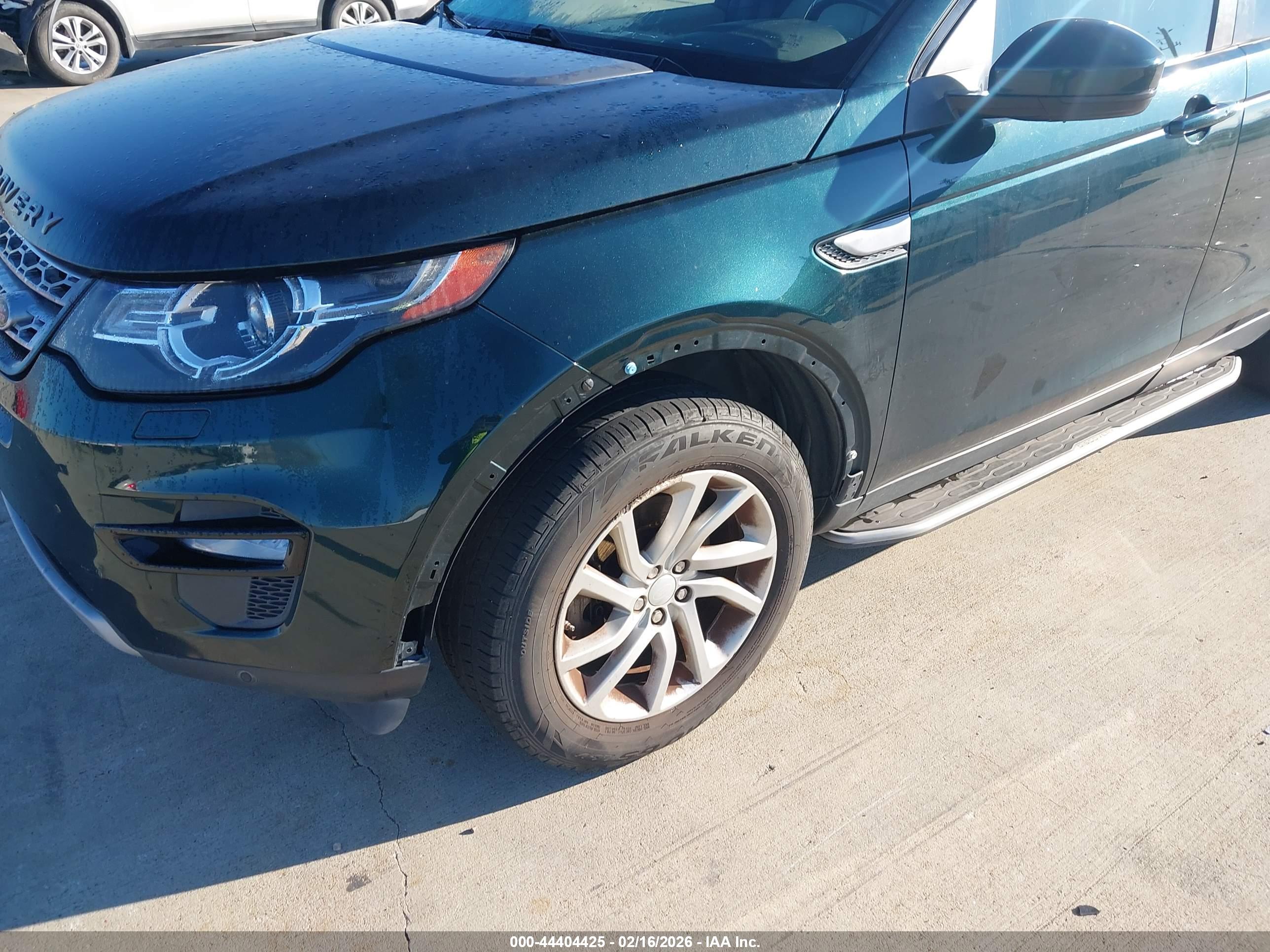 LAND ROVER image 6