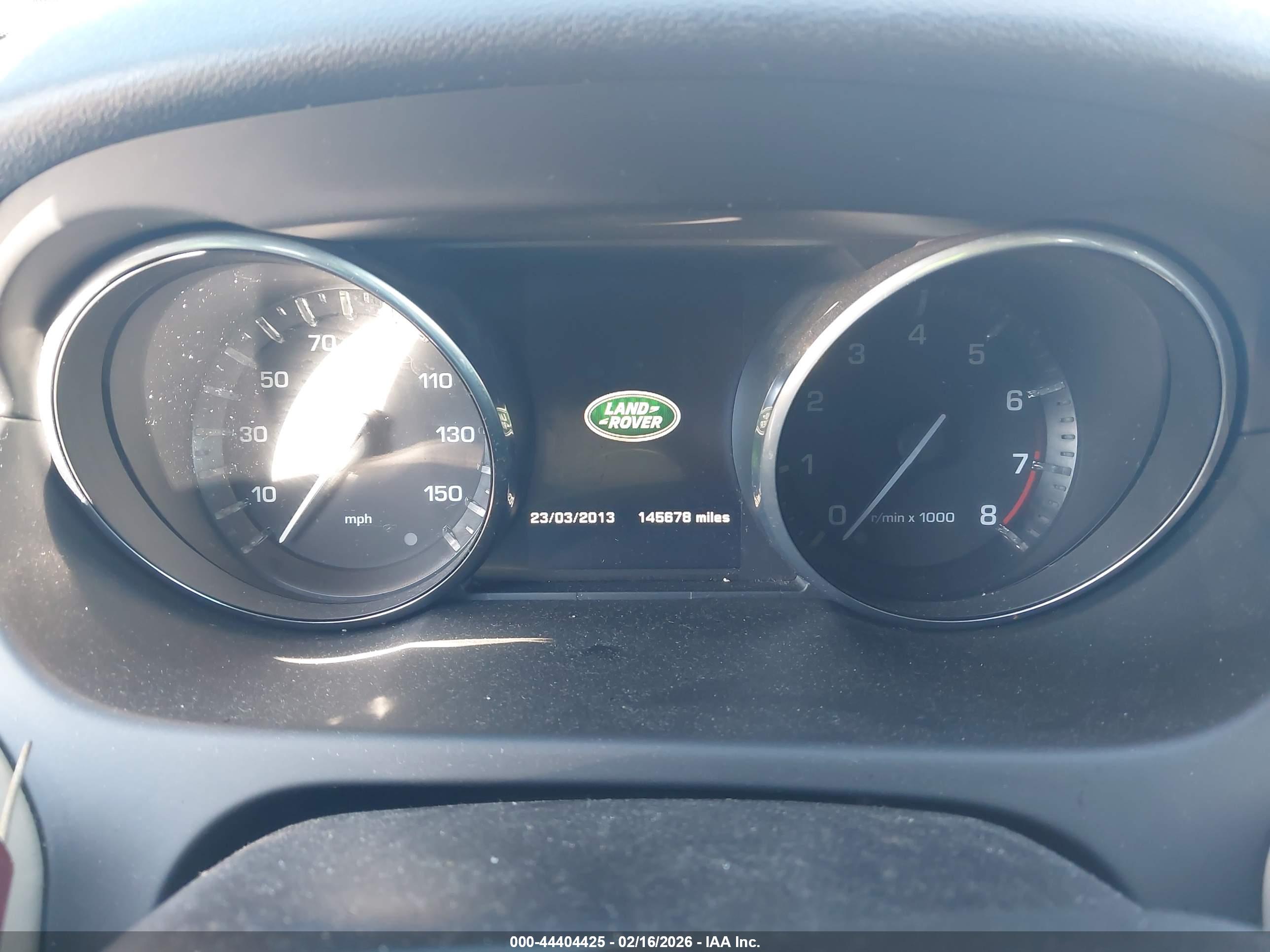 LAND ROVER image 7