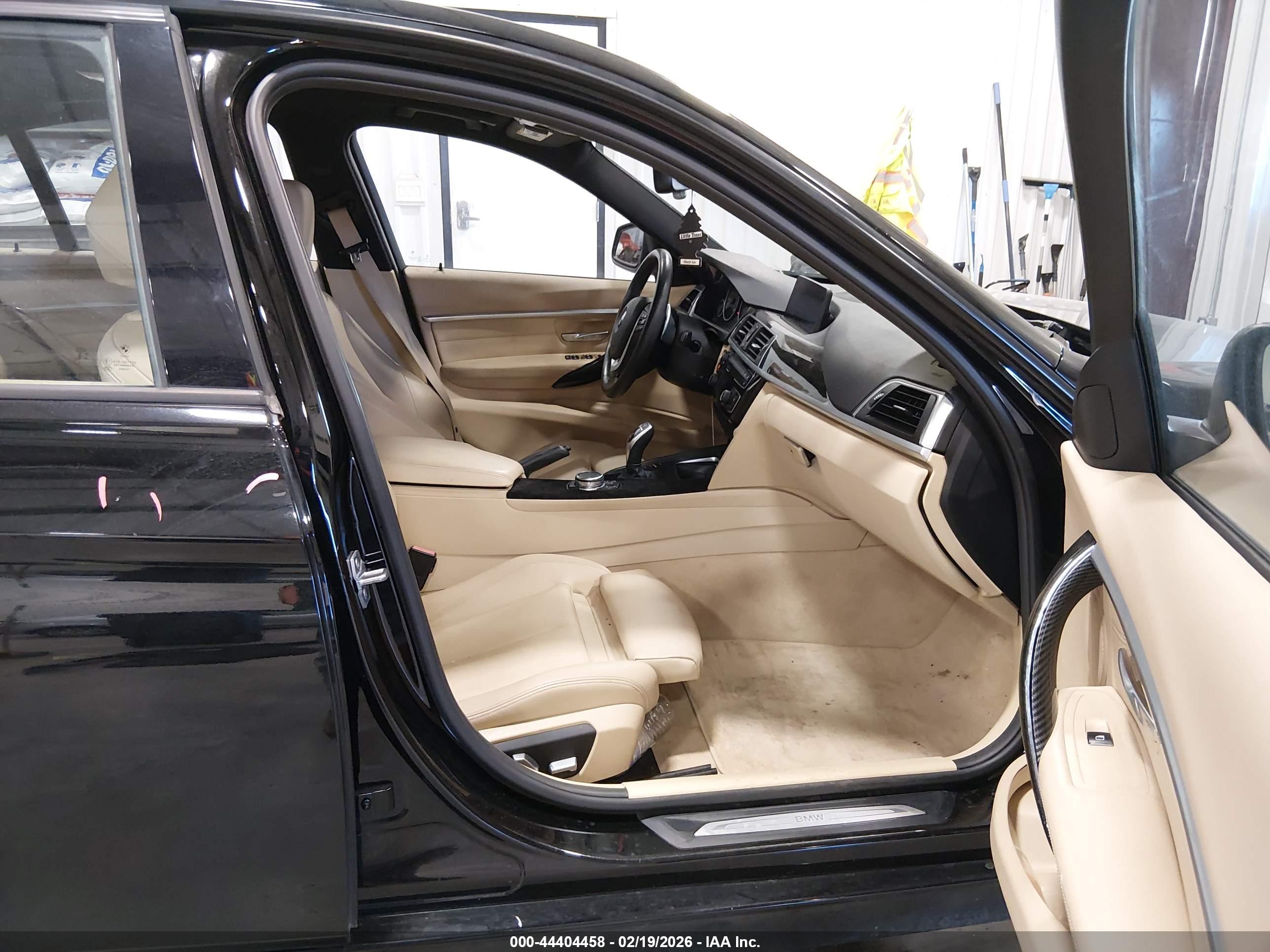 BMW 328I image 5