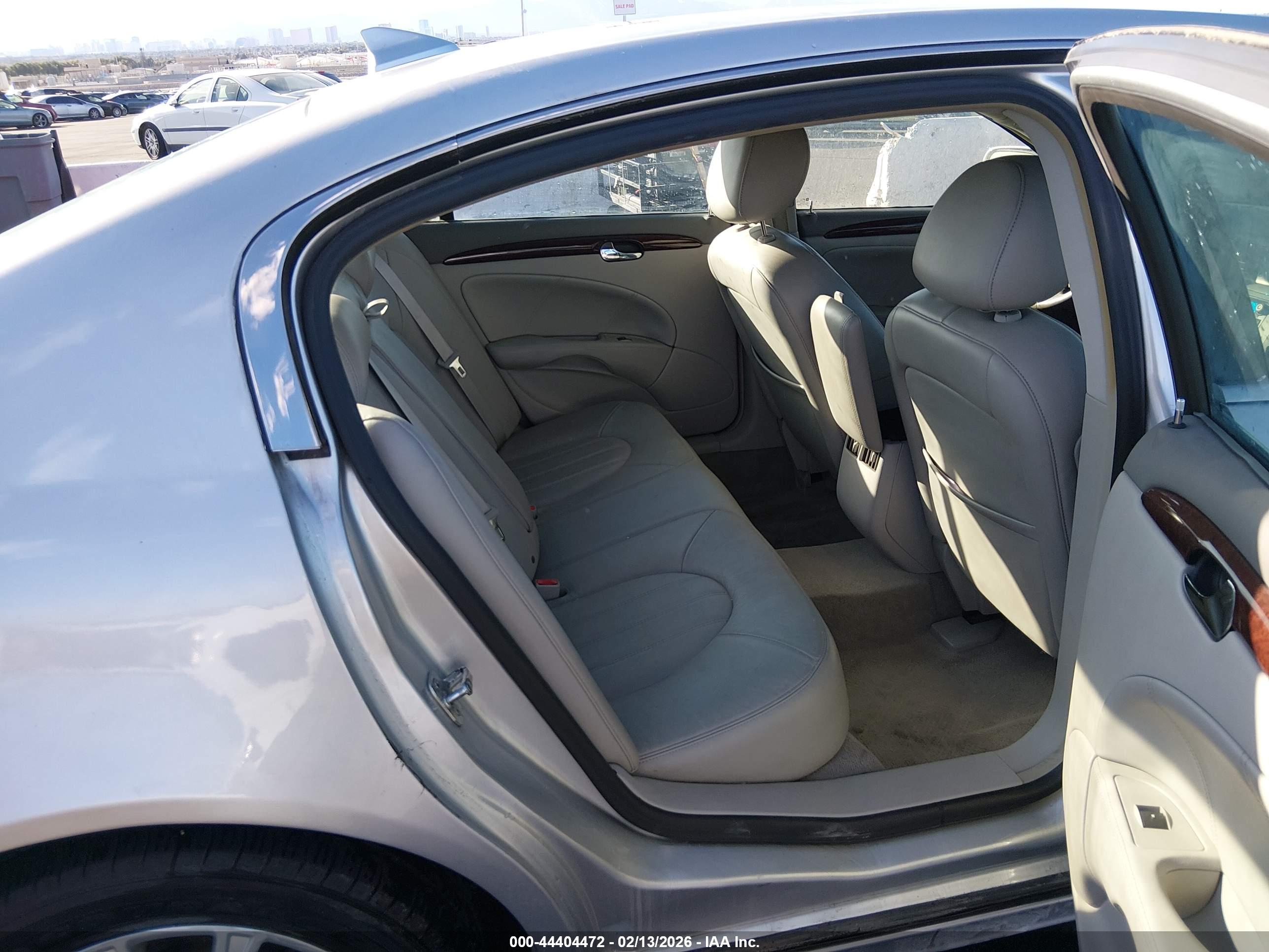 BUICK LUCERNE image 8