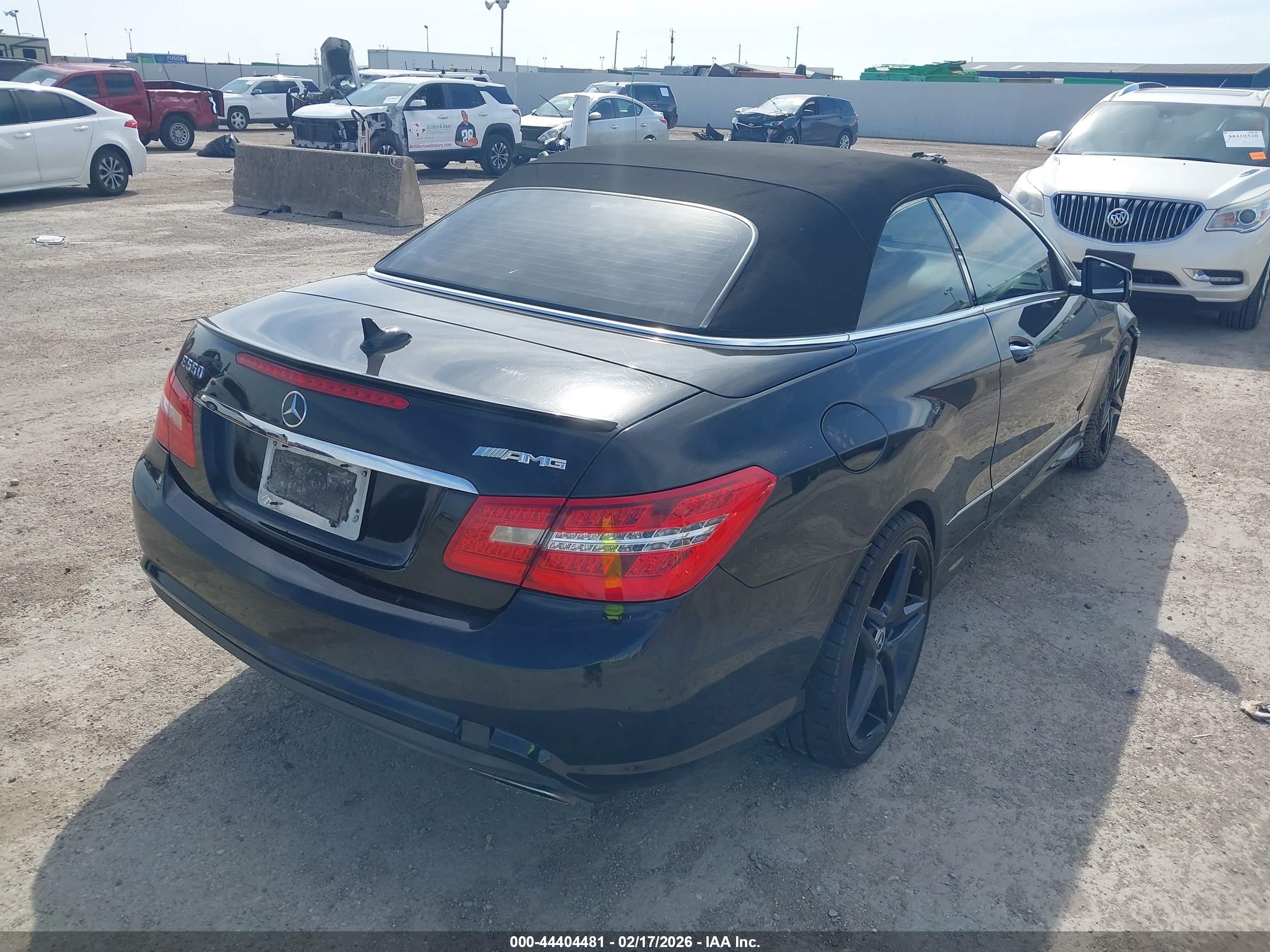 MERCEDES-BENZ E image 4