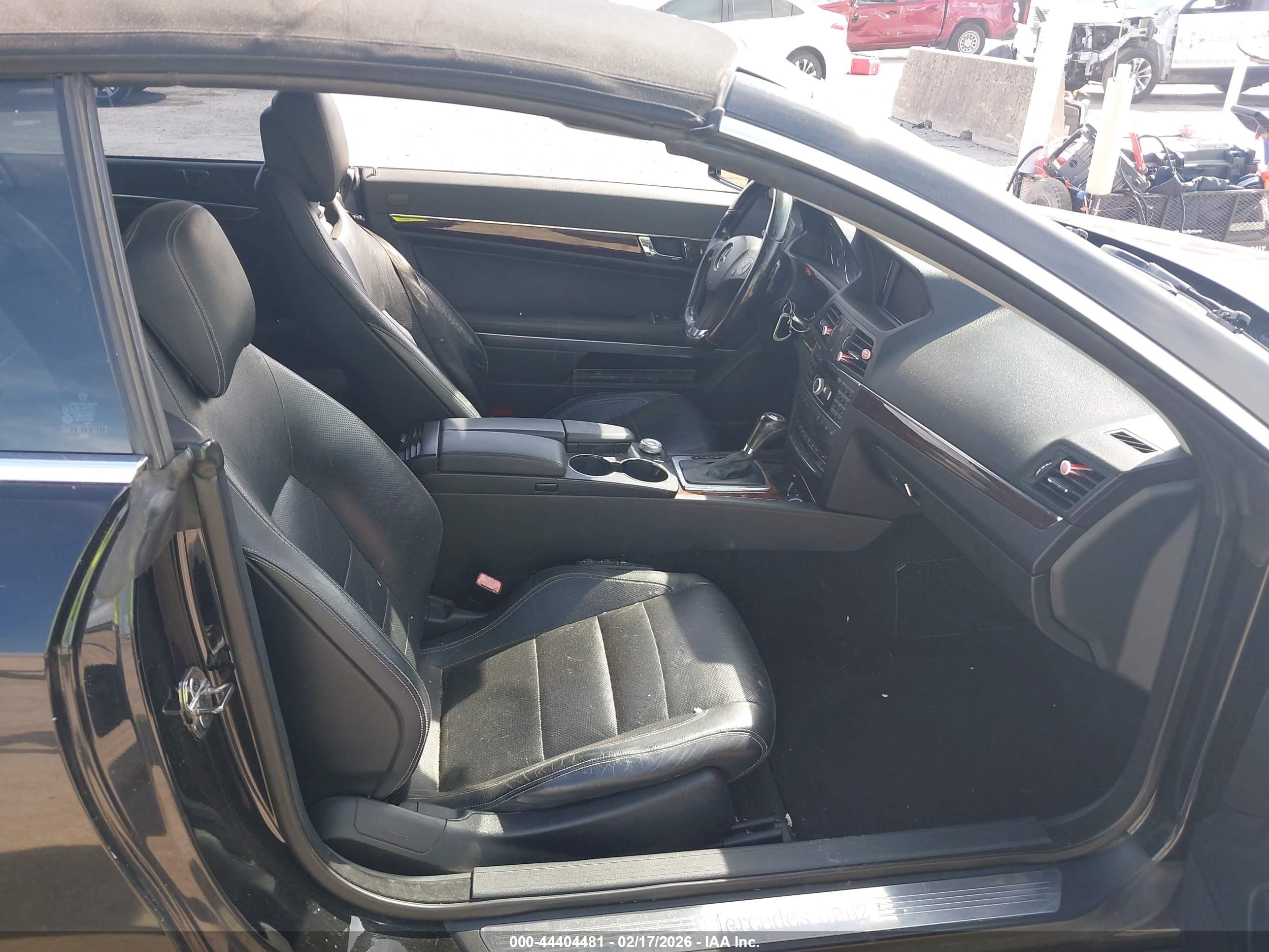 MERCEDES-BENZ E image 5
