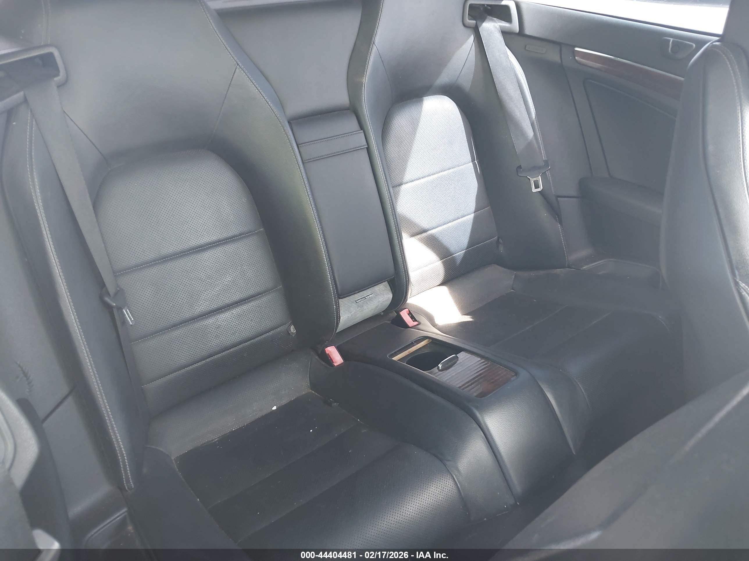MERCEDES-BENZ E image 8