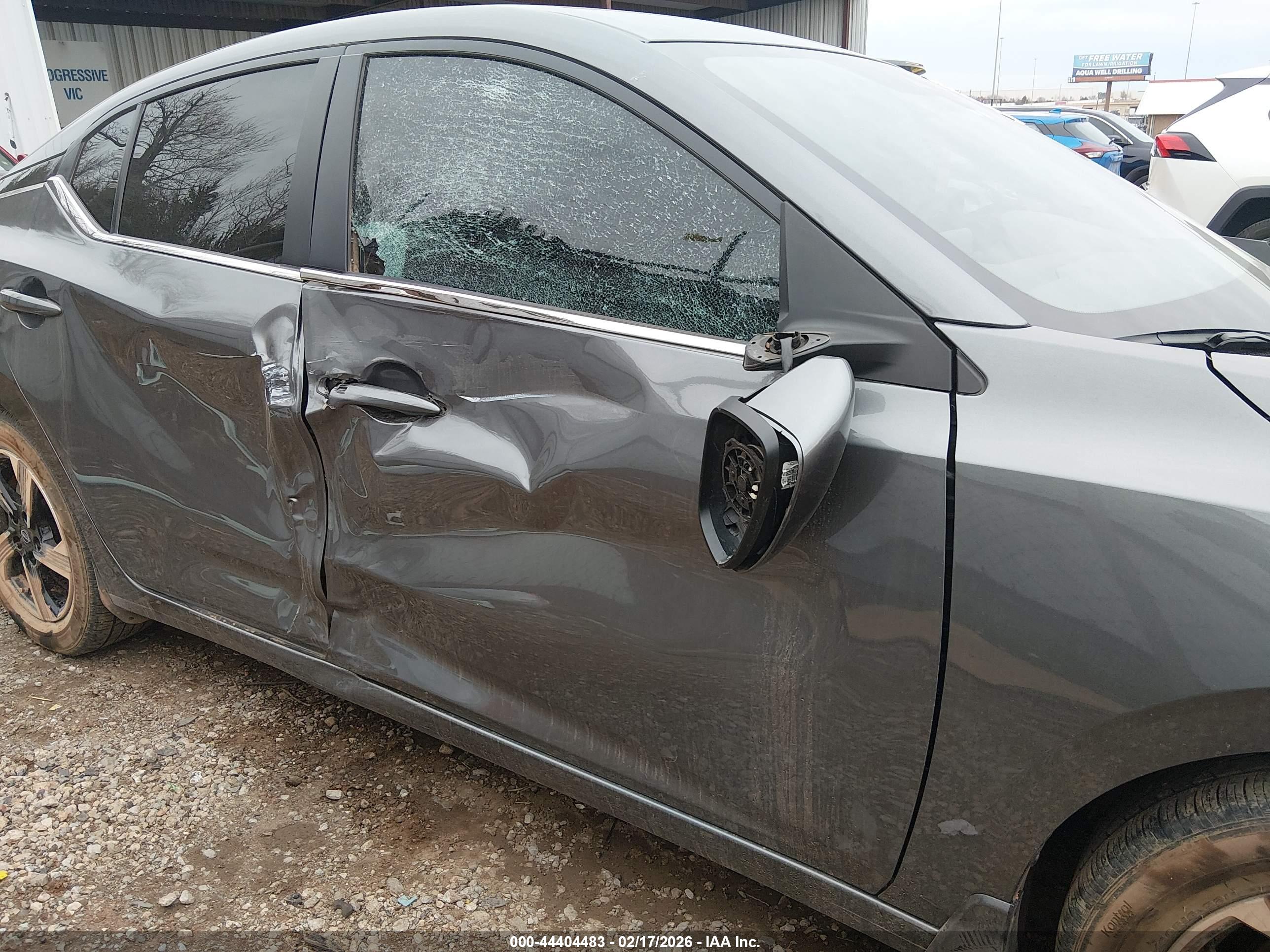 NISSAN SENTRA image 6