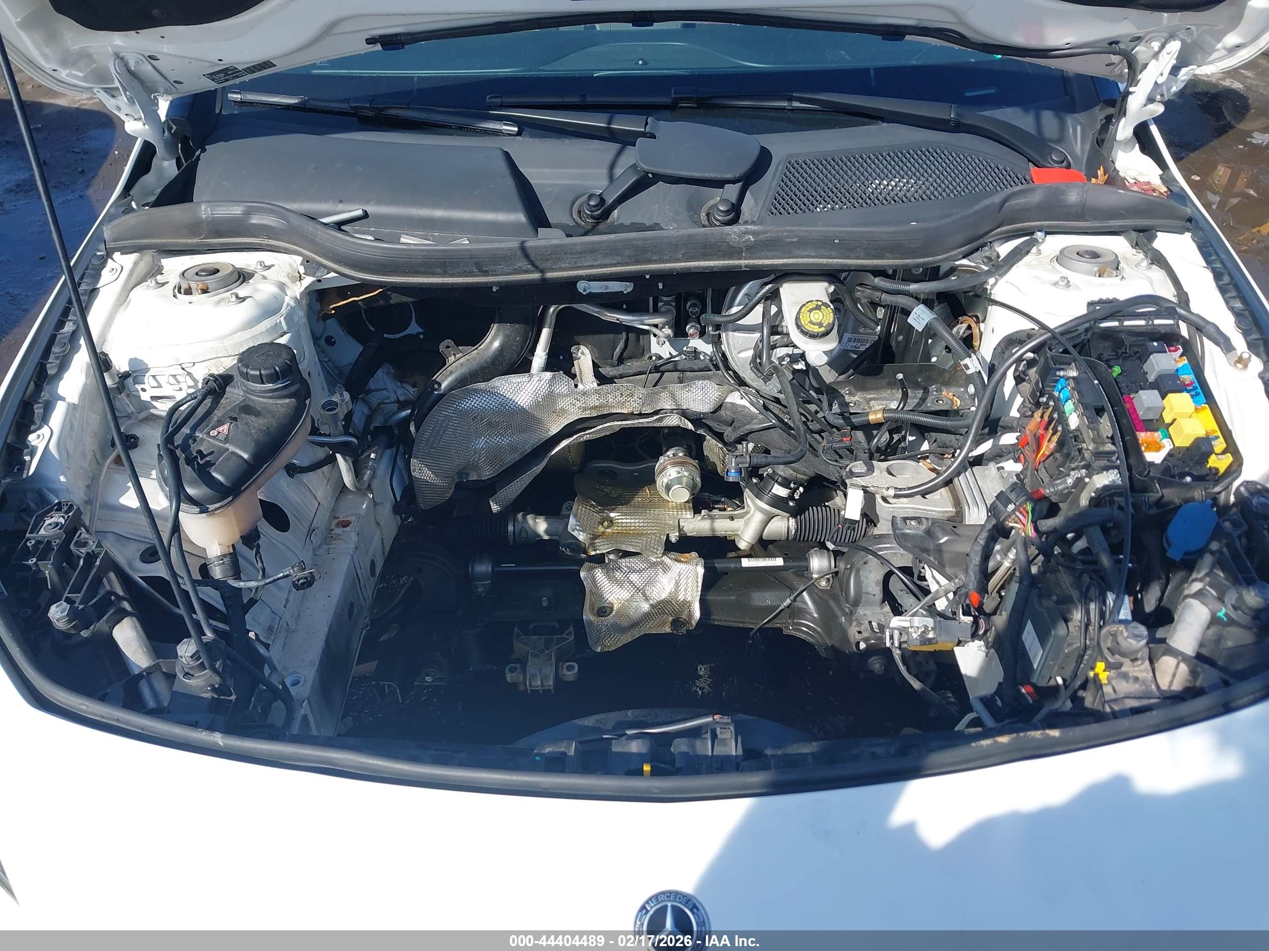 MERCEDES-BENZ CLA image 10