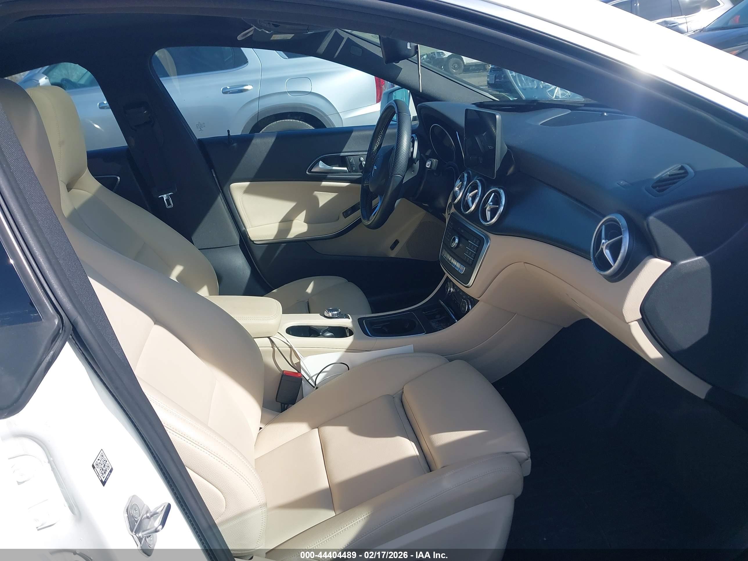 MERCEDES-BENZ CLA image 5