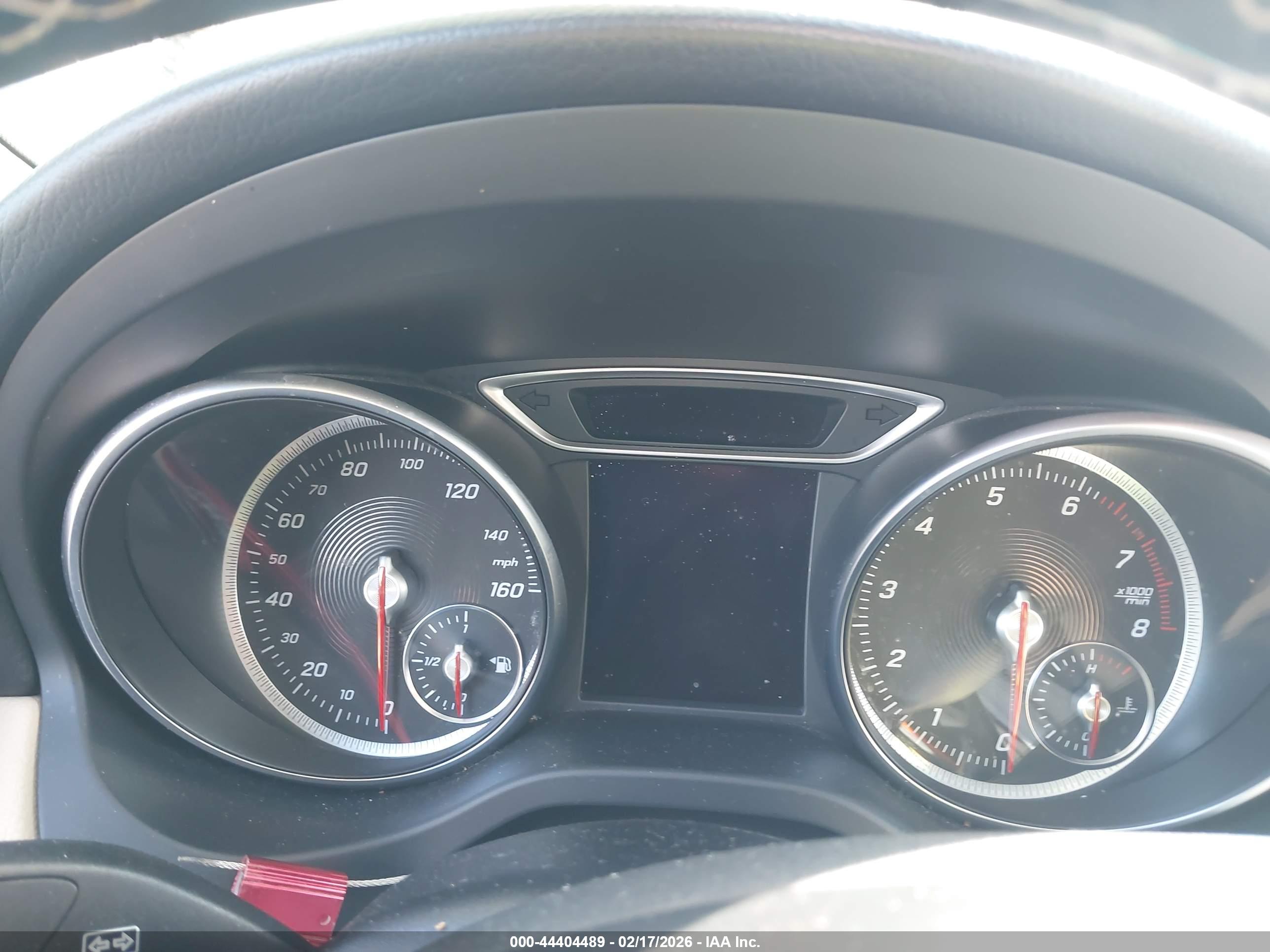 MERCEDES-BENZ CLA image 7