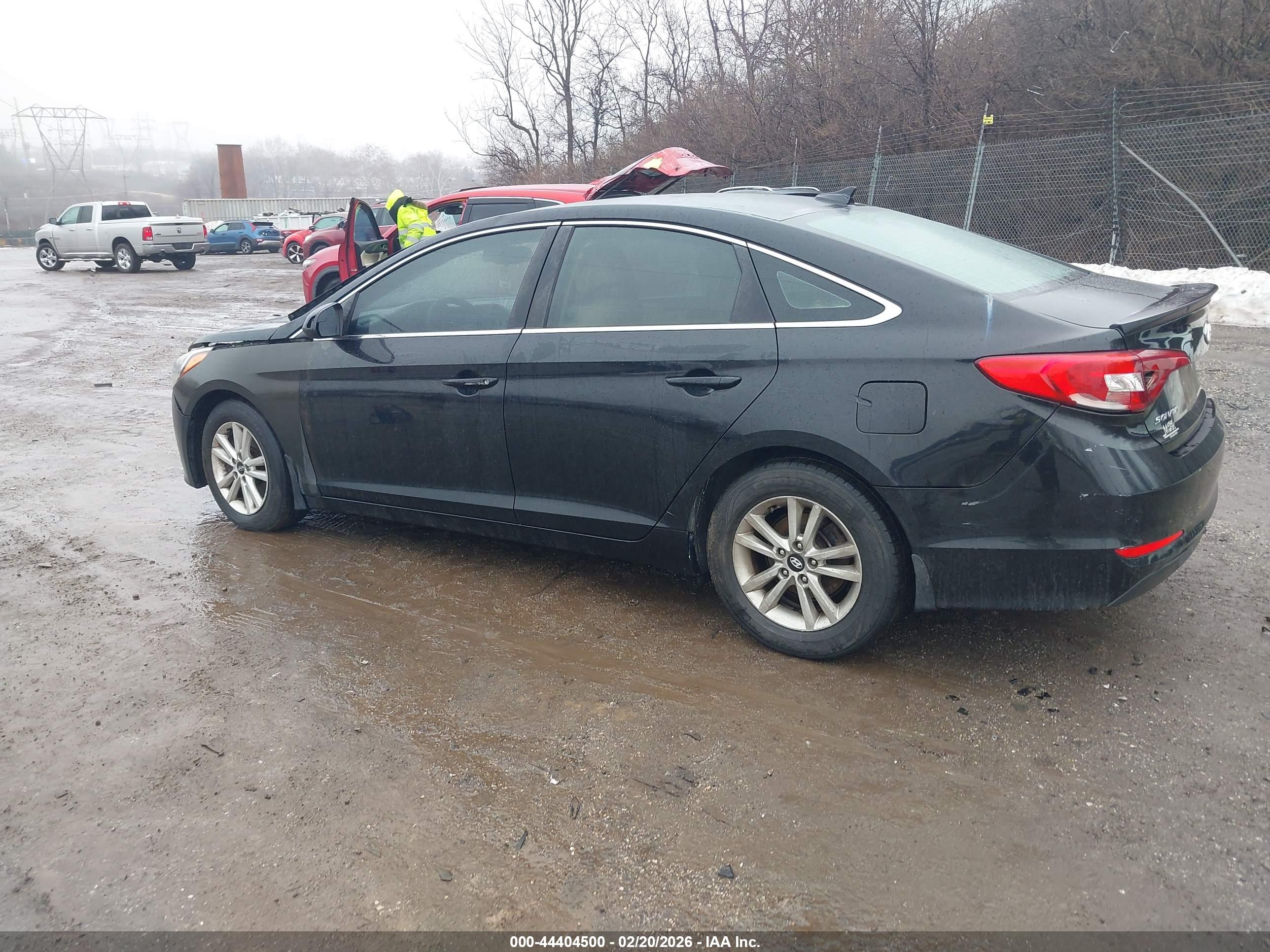 HYUNDAI SONATA image 3