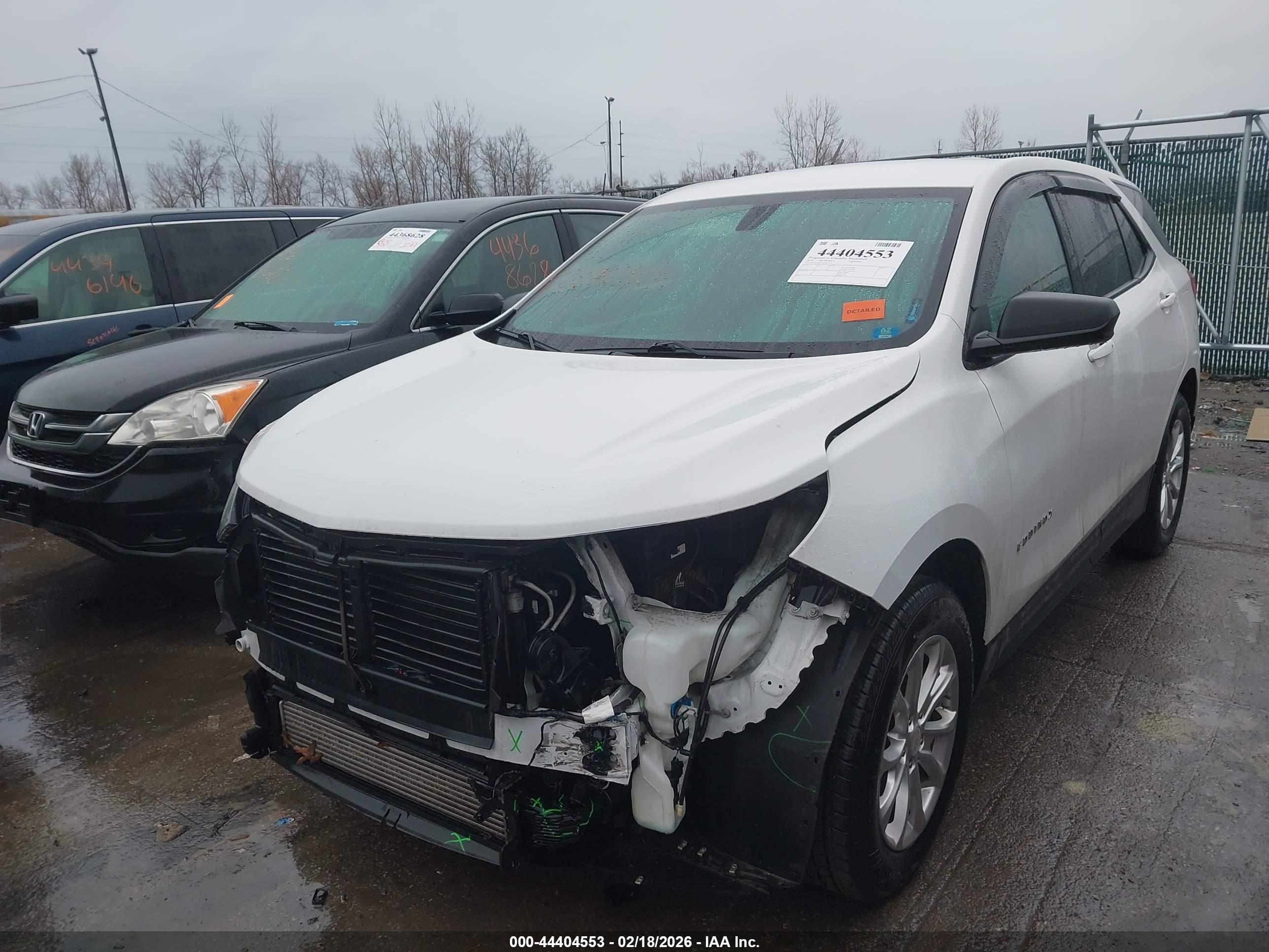 CHEVROLET EQUINOX image 2