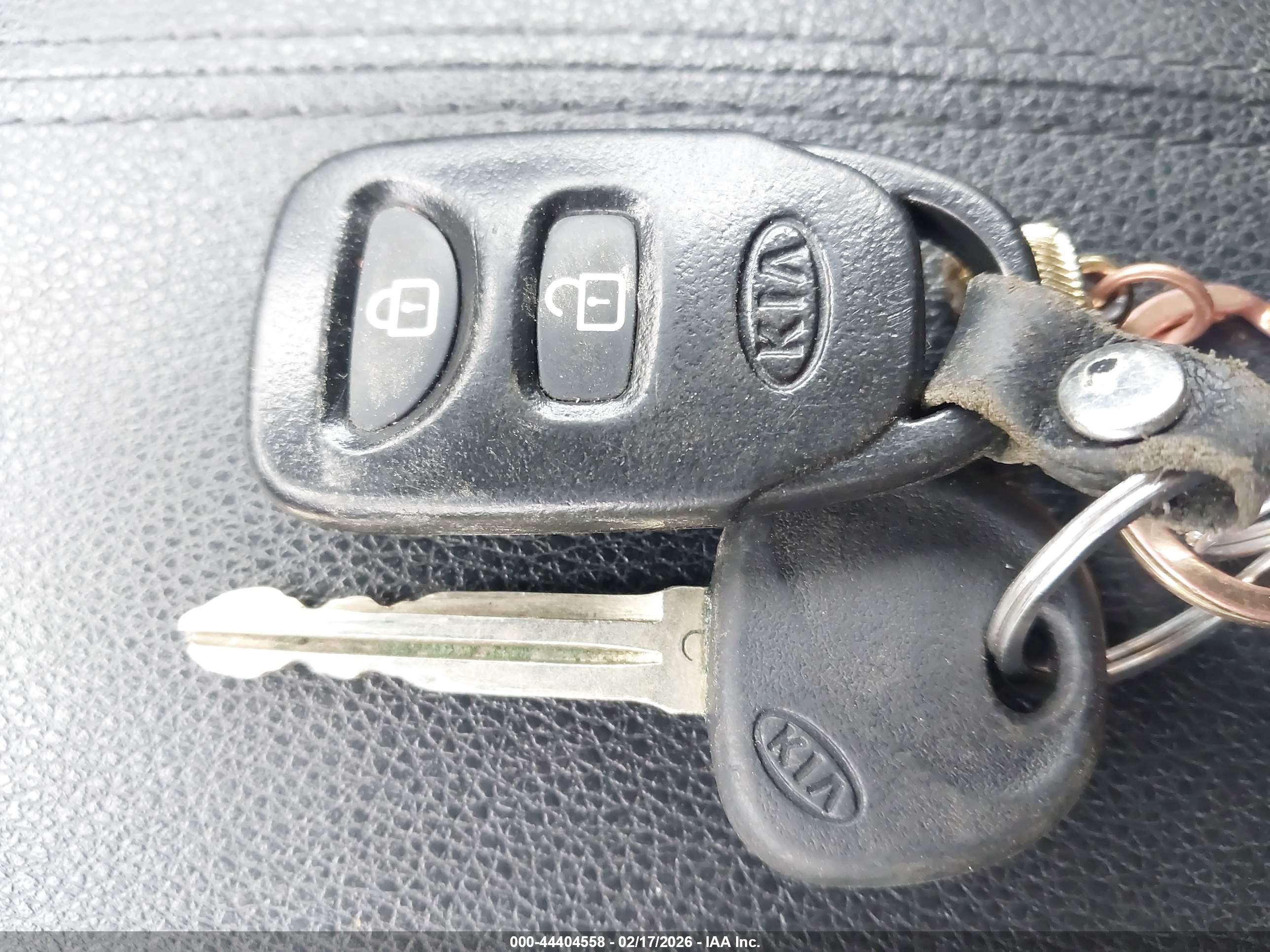 KIA SPORTAGE image 11
