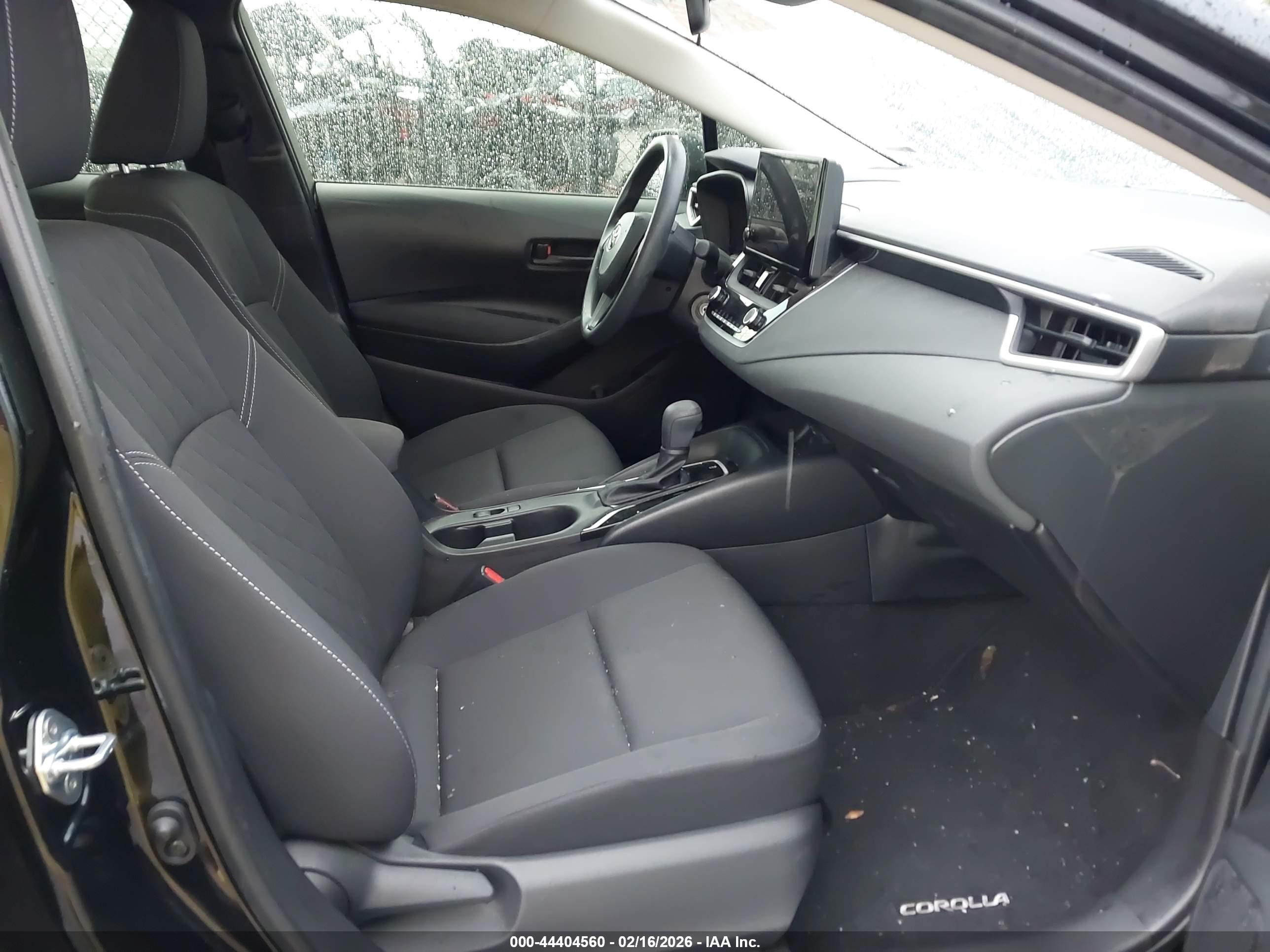 TOYOTA COROLLA image 5