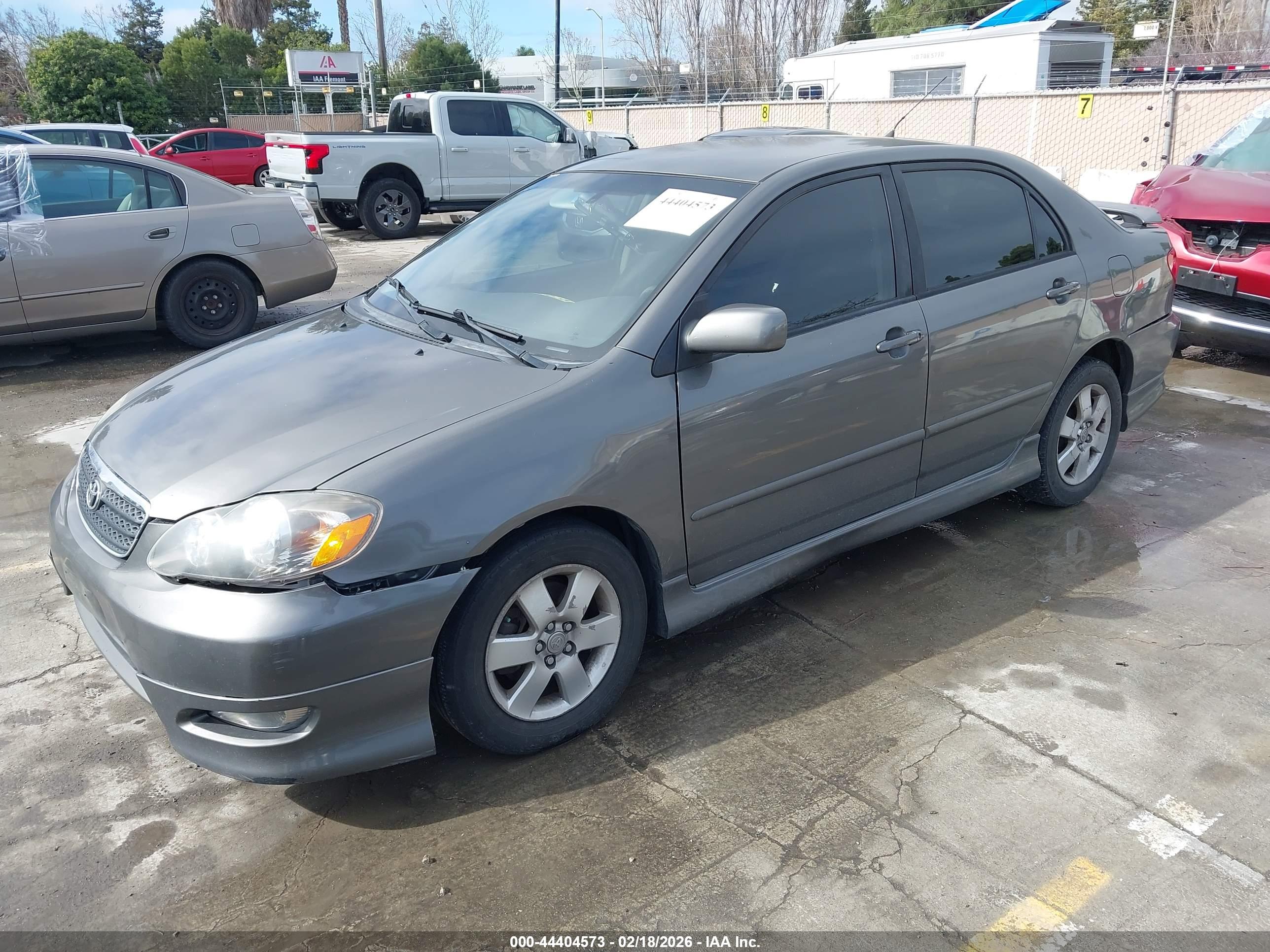 TOYOTA COROLLA image 2