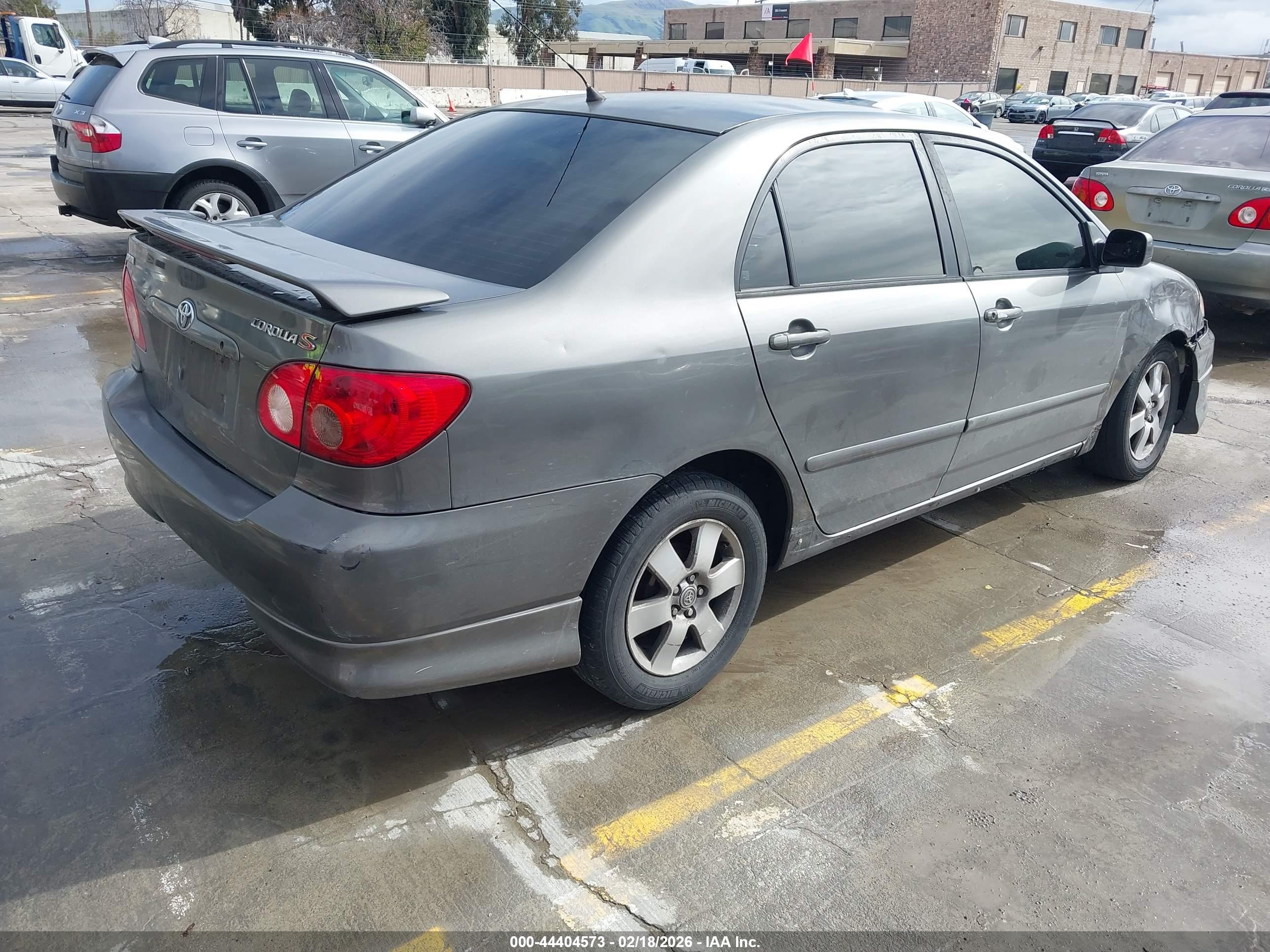 TOYOTA COROLLA image 4