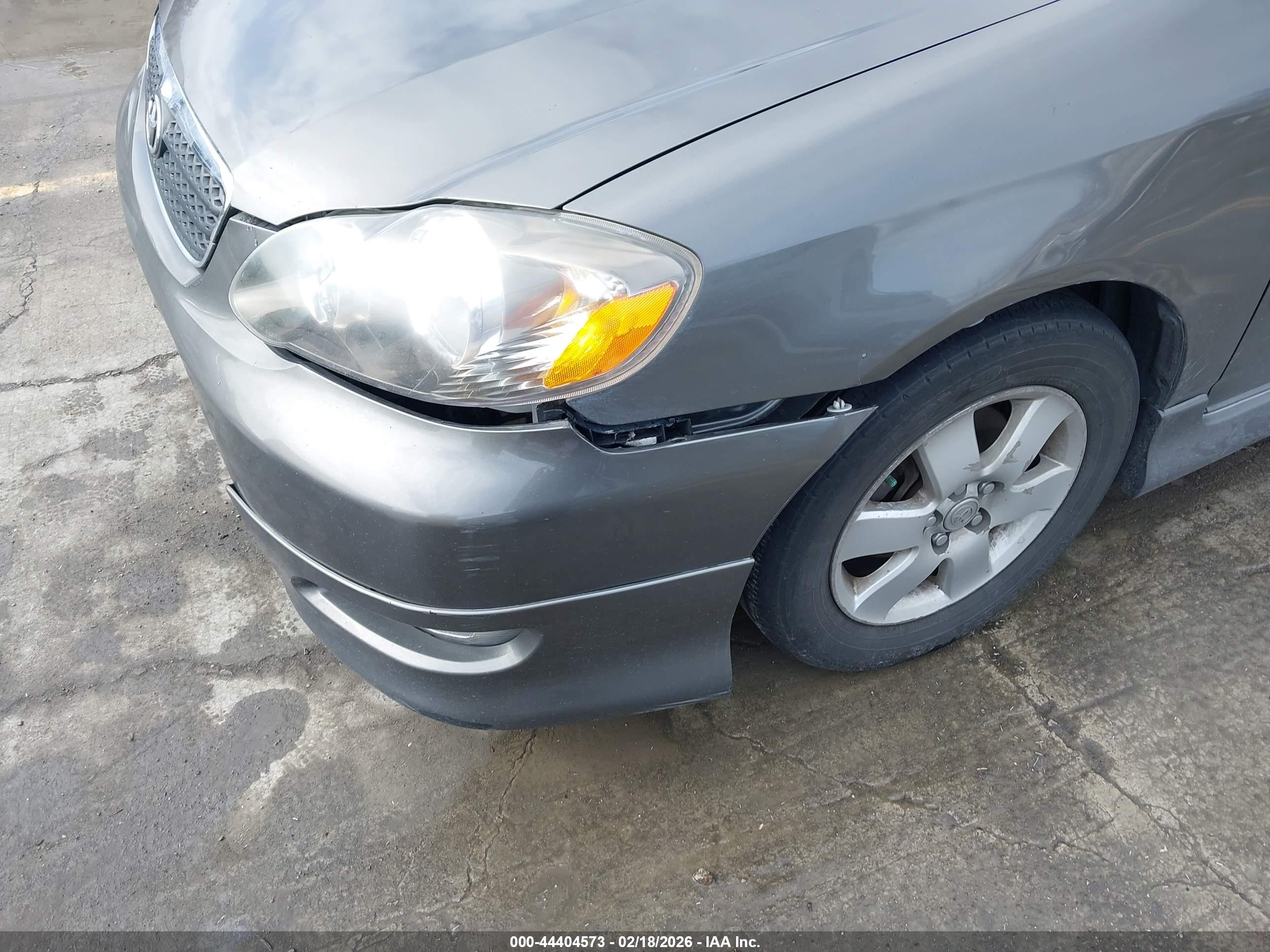 TOYOTA COROLLA image 6