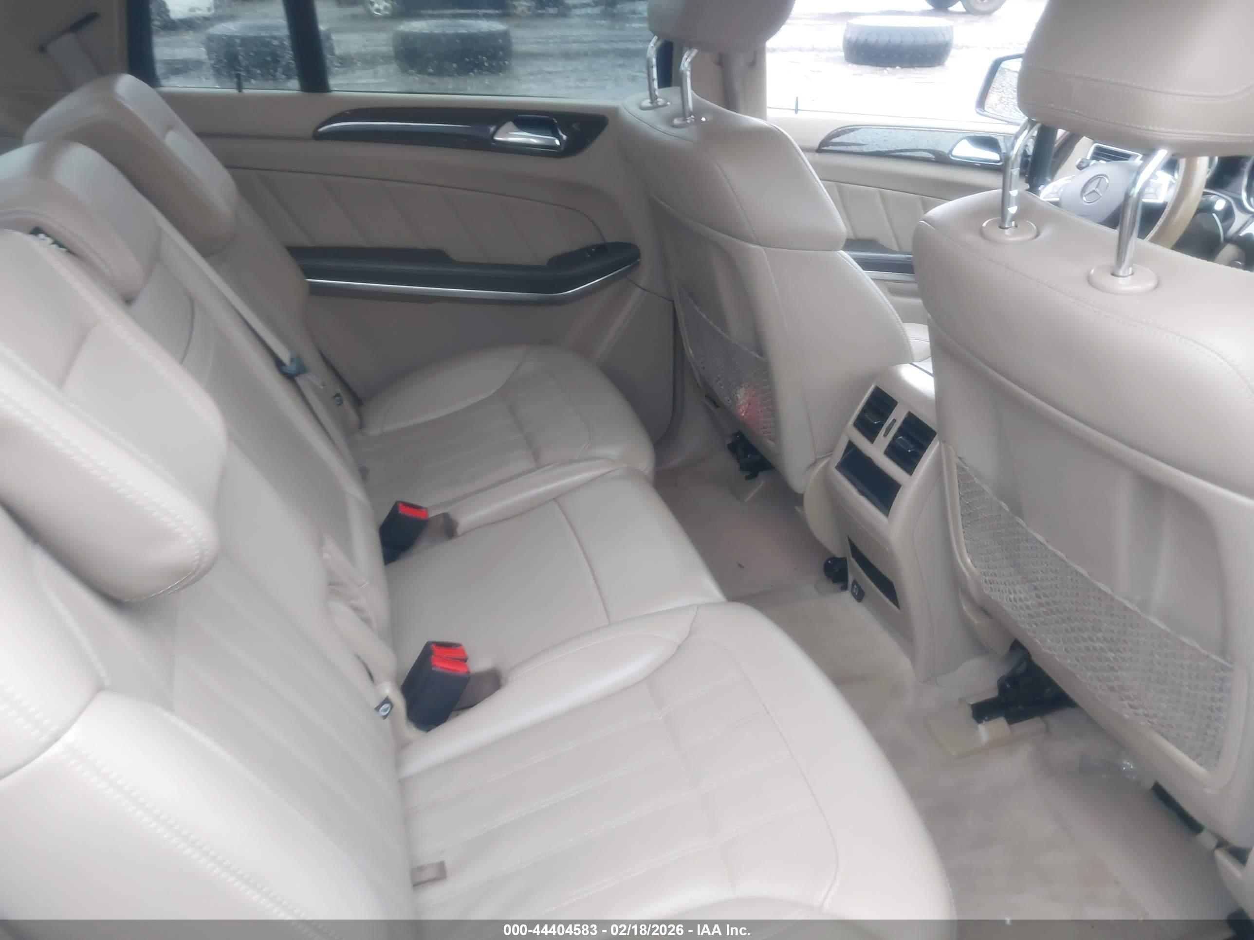 MERCEDES-BENZ GL image 8