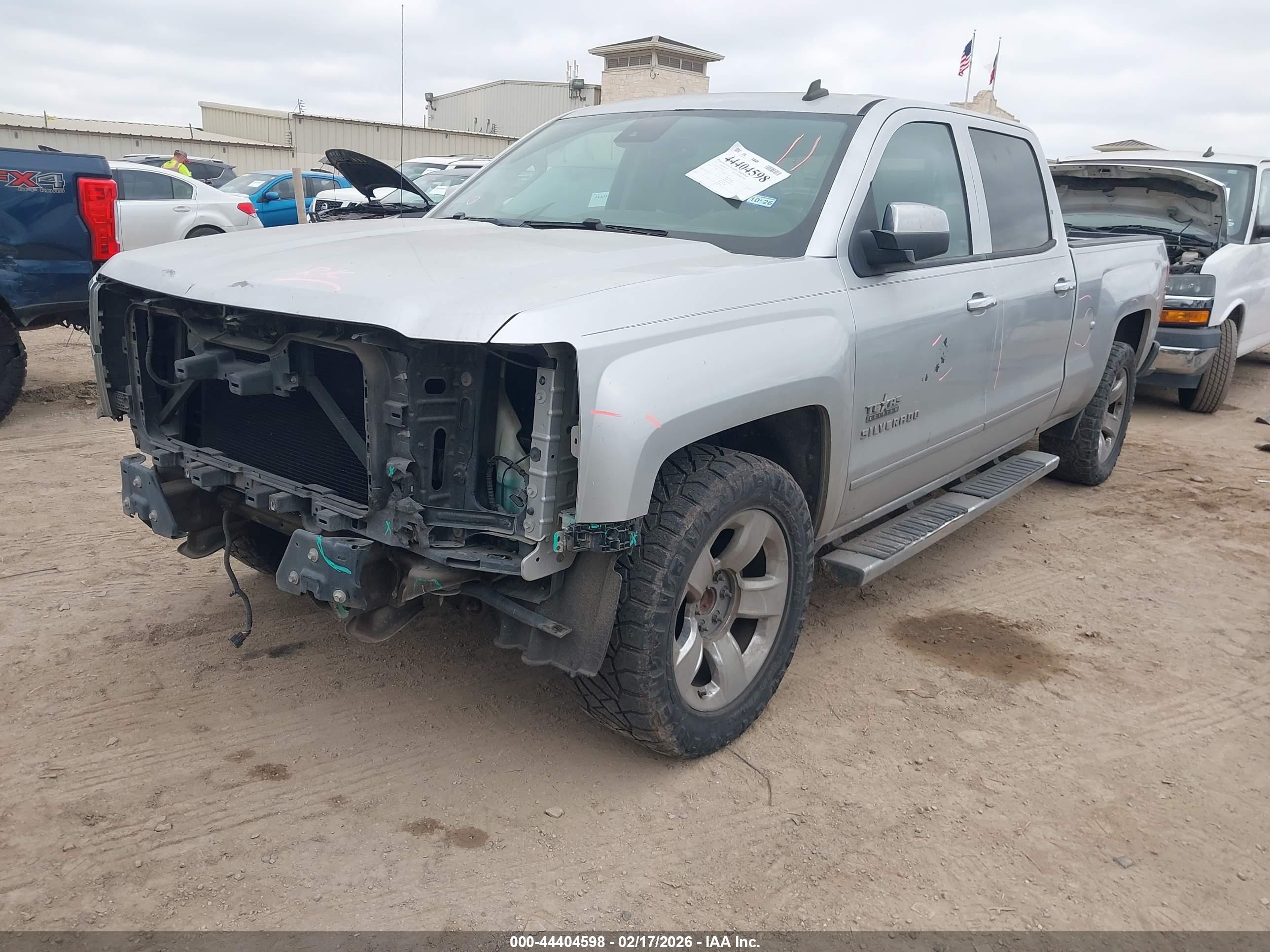 CHEVROLET SILVERADO image 2