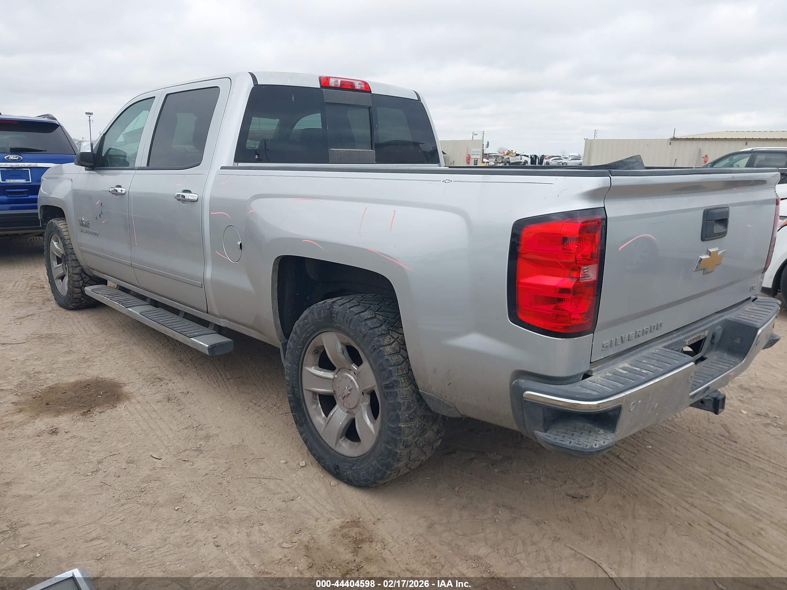 CHEVROLET SILVERADO image 3