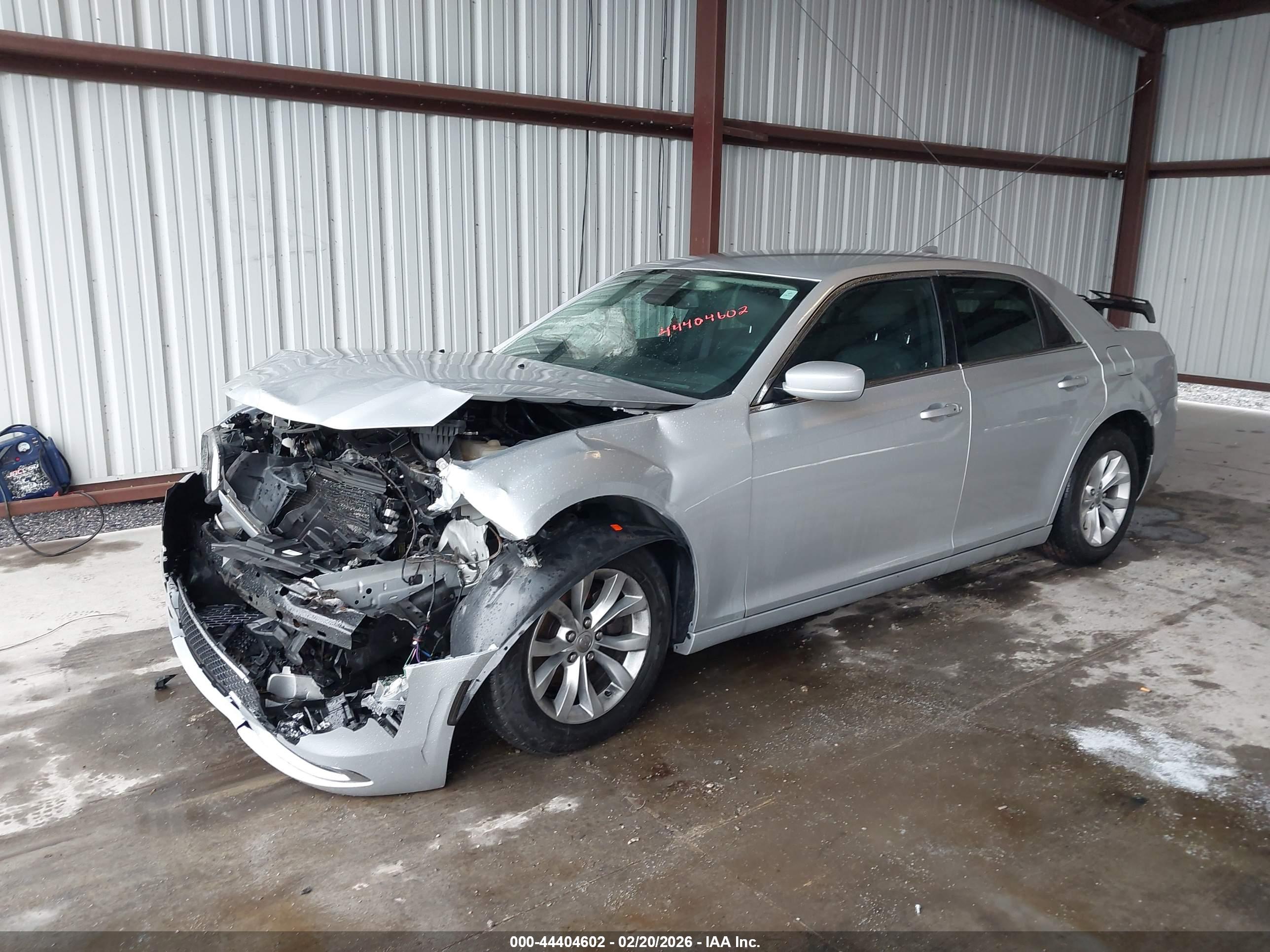 CHRYSLER 300 image 2
