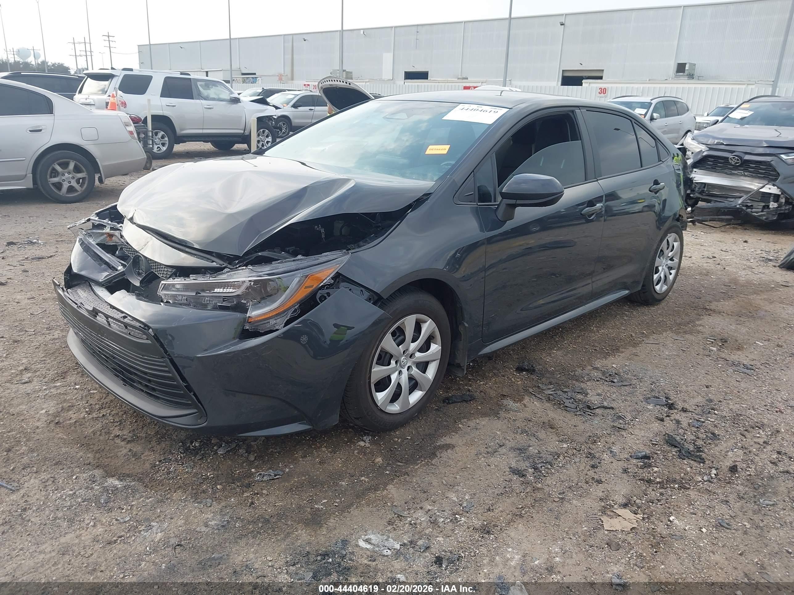 TOYOTA COROLLA image 2