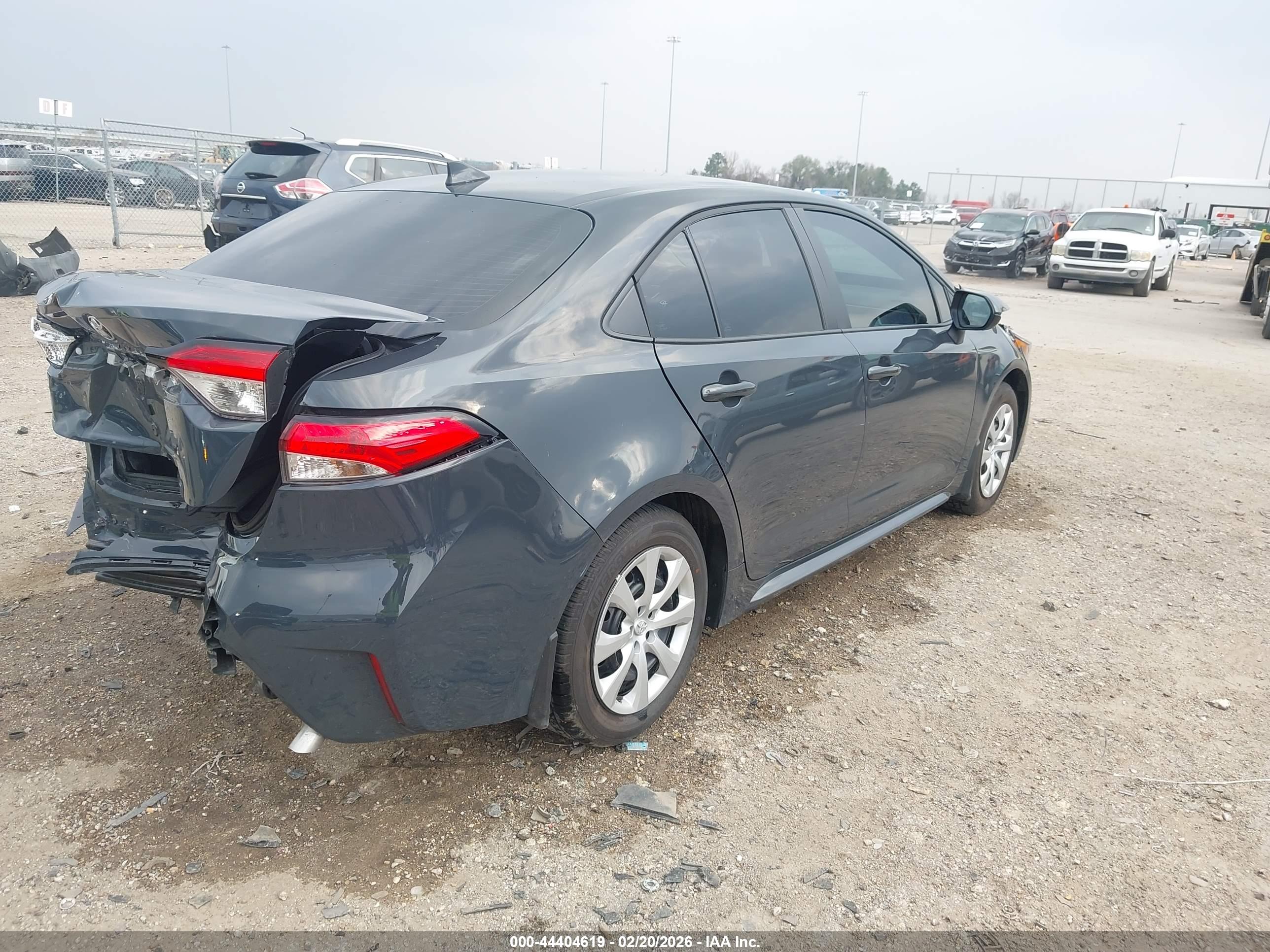 TOYOTA COROLLA image 4