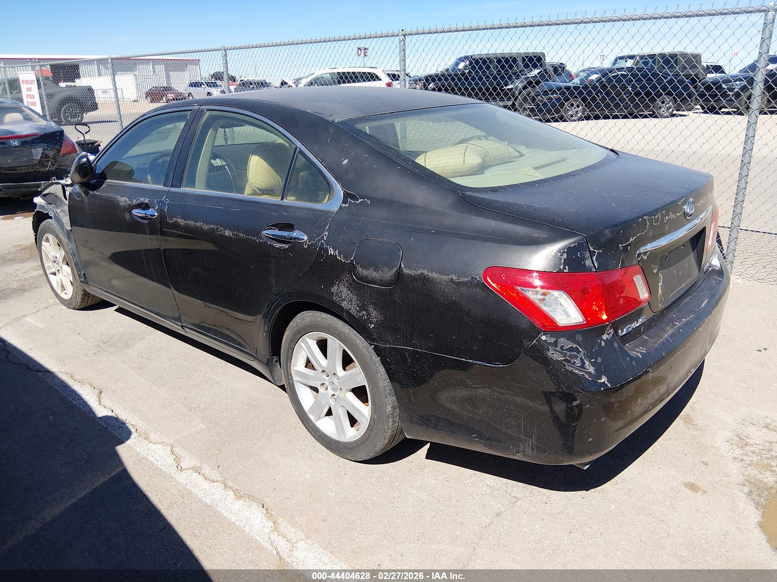LEXUS ES image 3