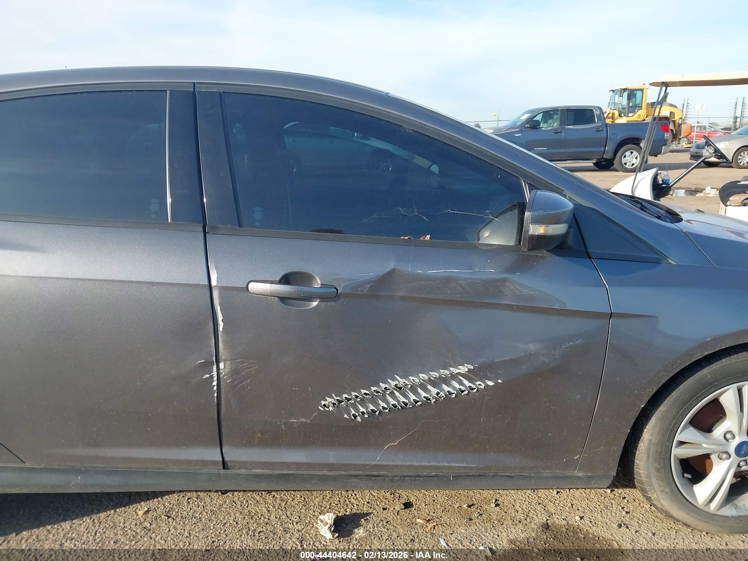 FORD FOCUS image 6