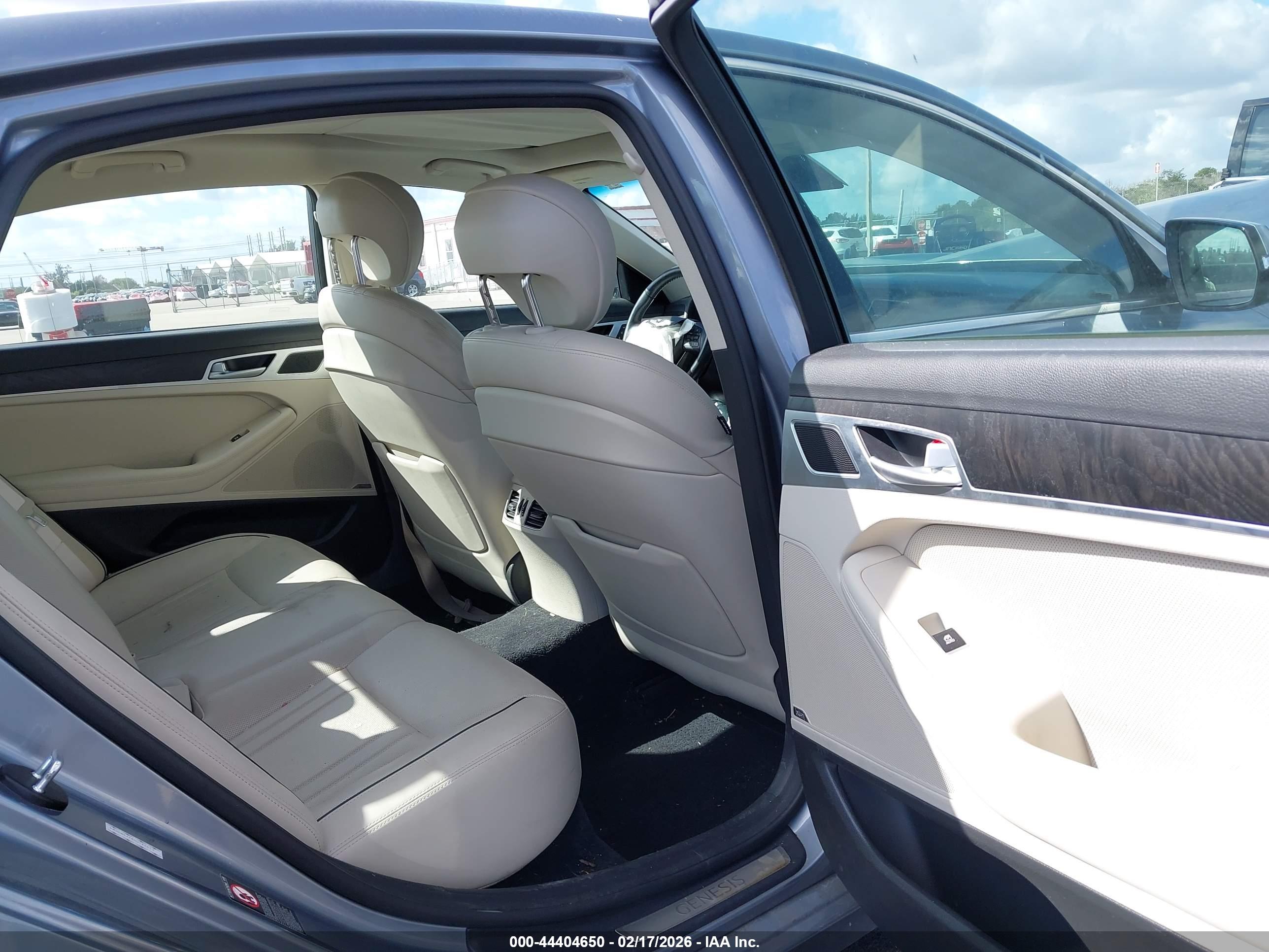 GENESIS G80 image 8
