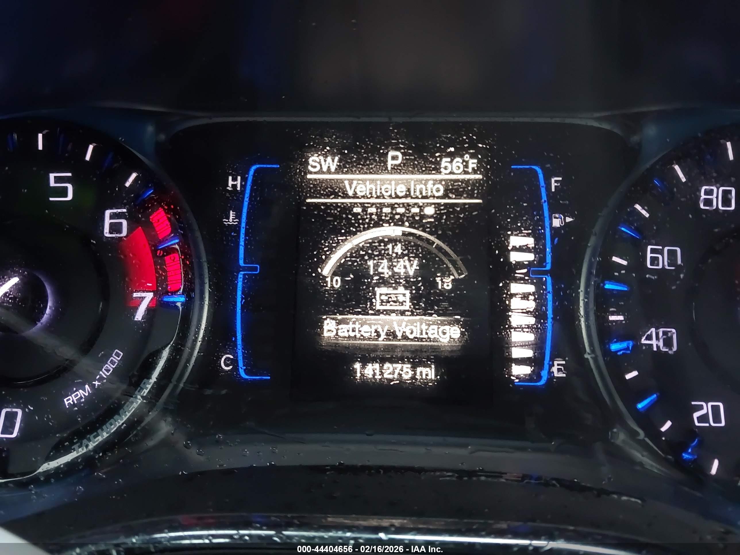 CHRYSLER 200 image 7