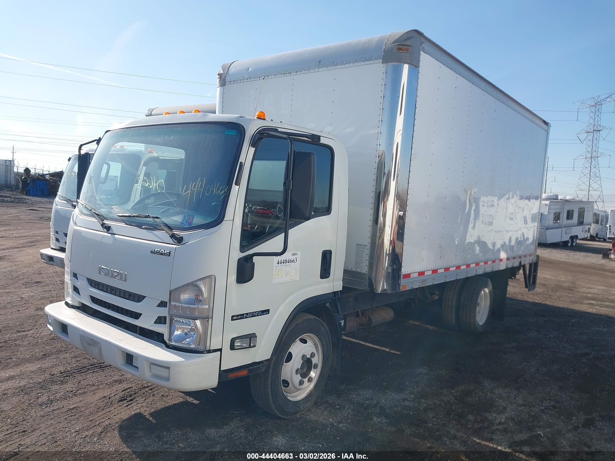 ISUZU NPR image 2