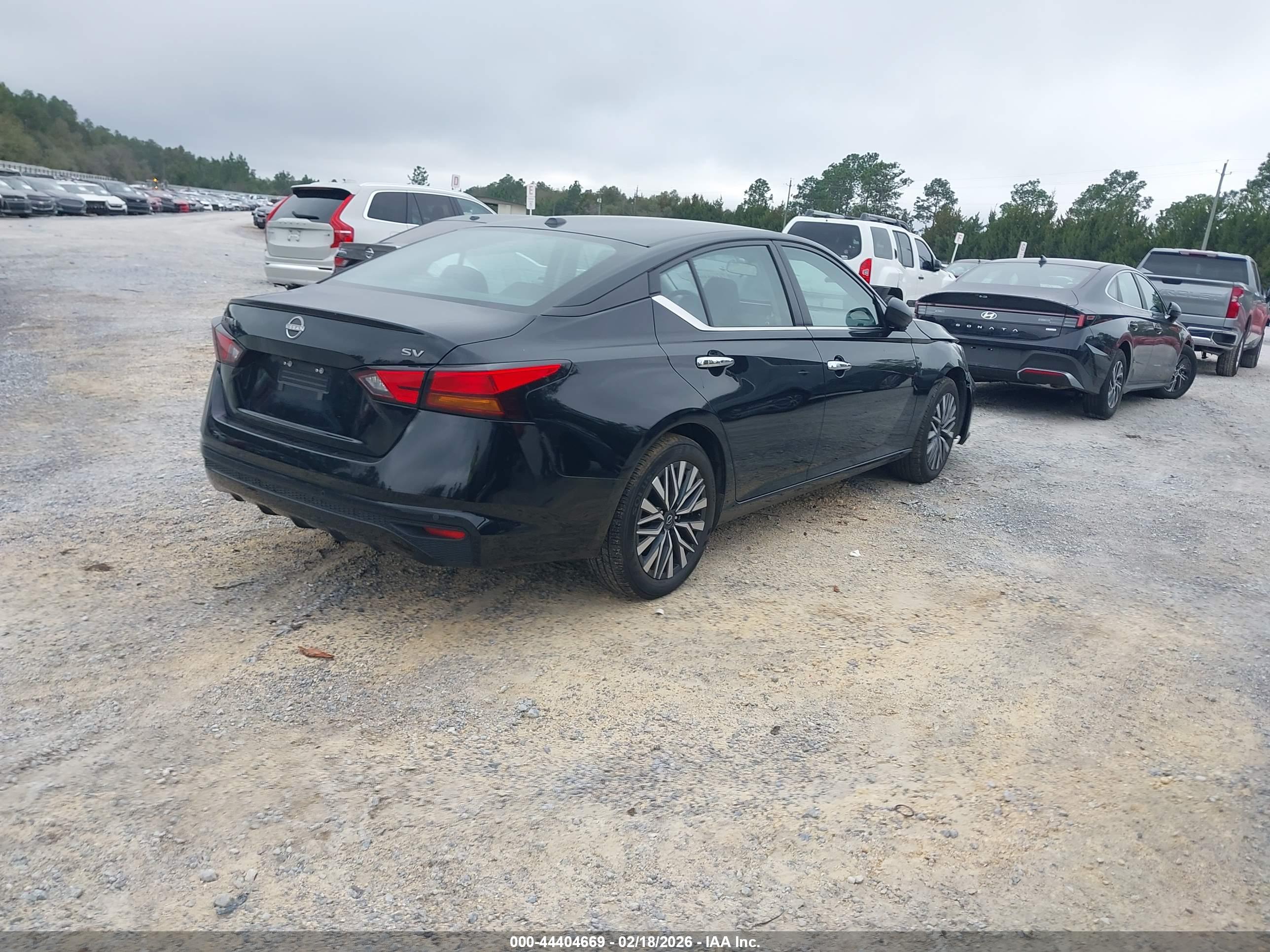 NISSAN ALTIMA image 4
