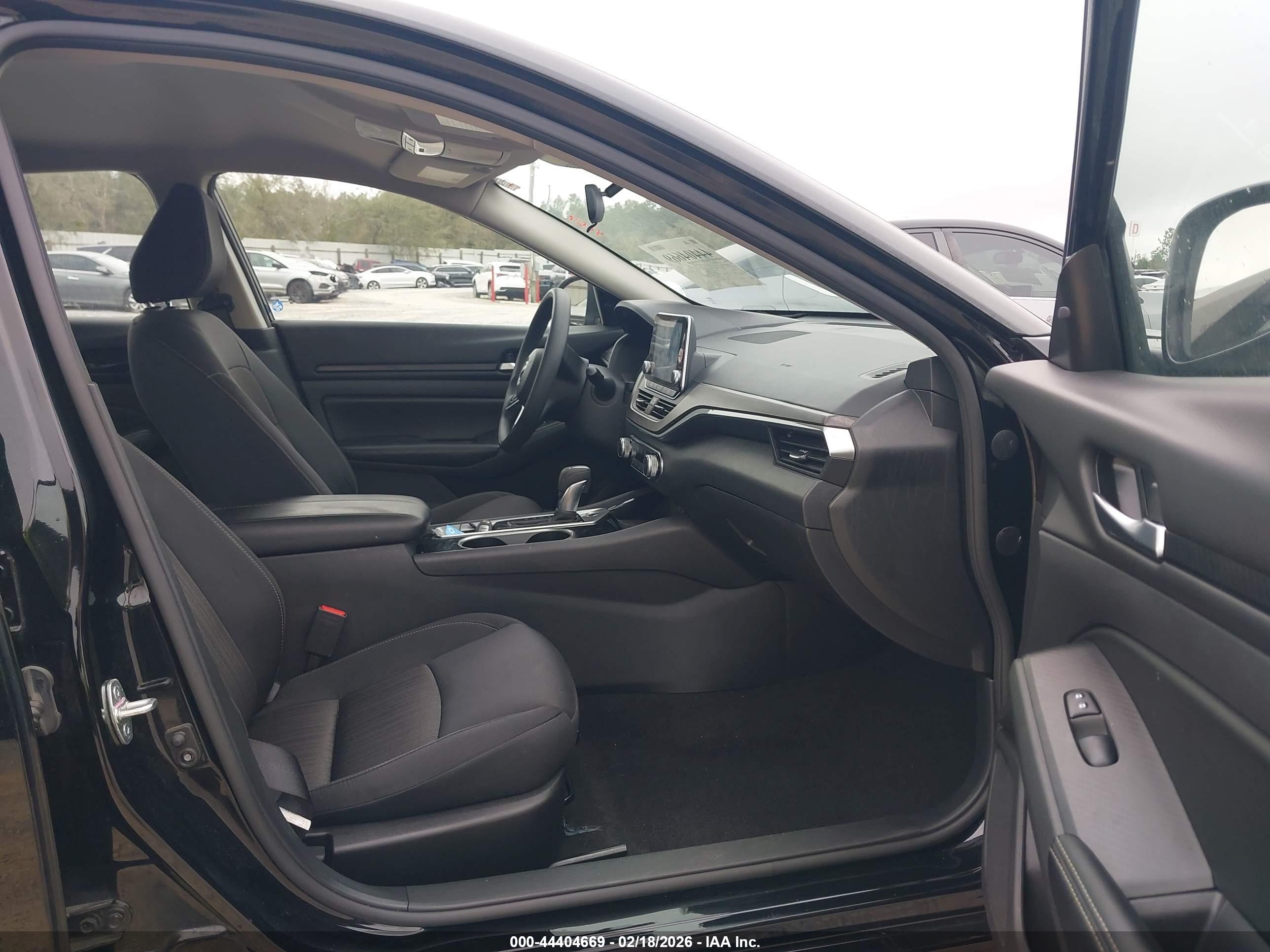 NISSAN ALTIMA image 5