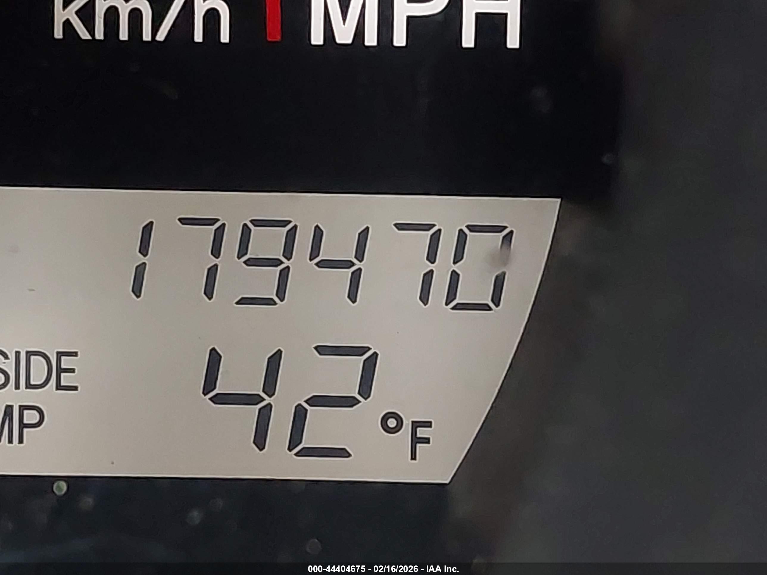 TOYOTA MATRIX image 7
