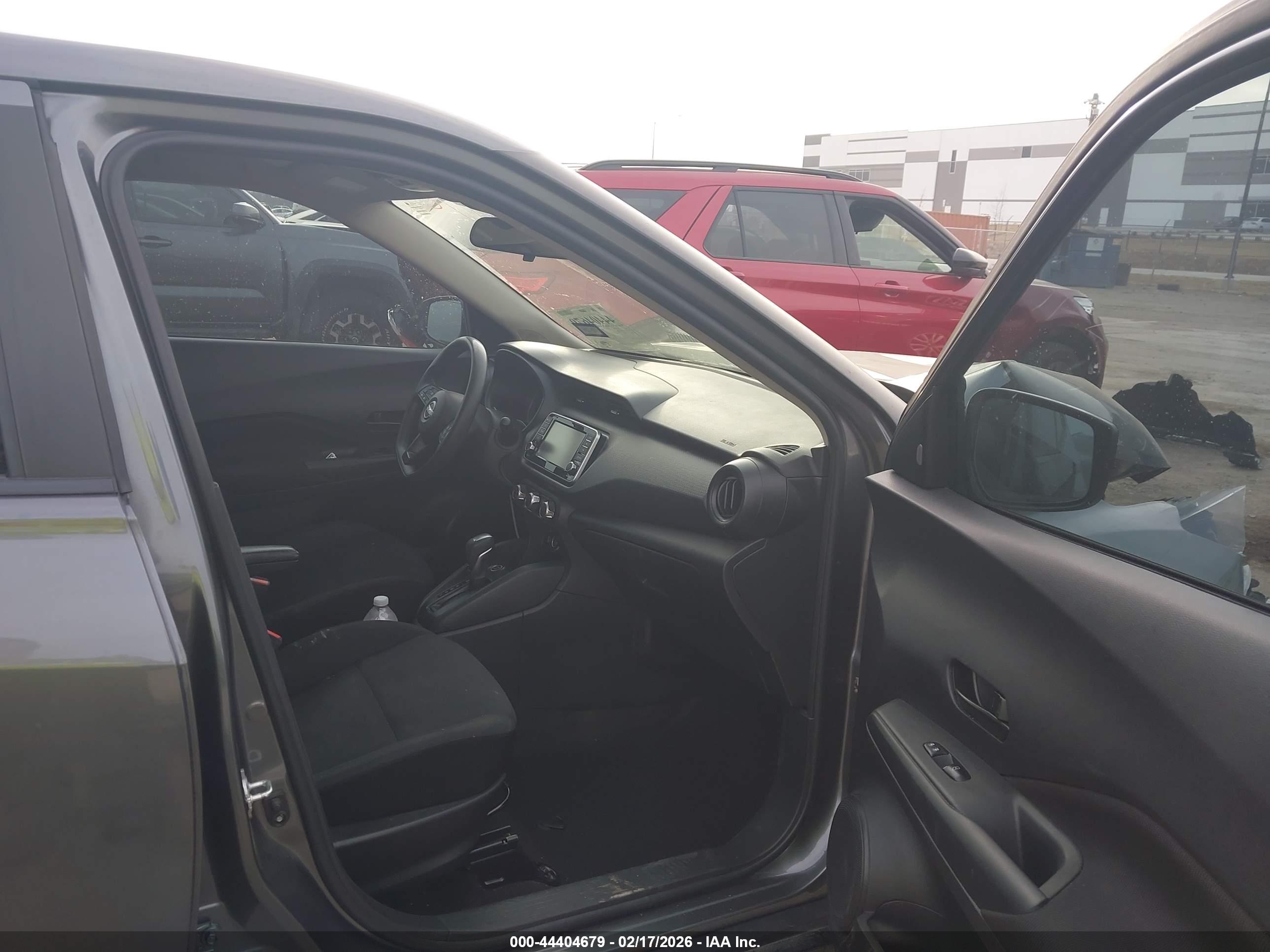 NISSAN KICKS image 5