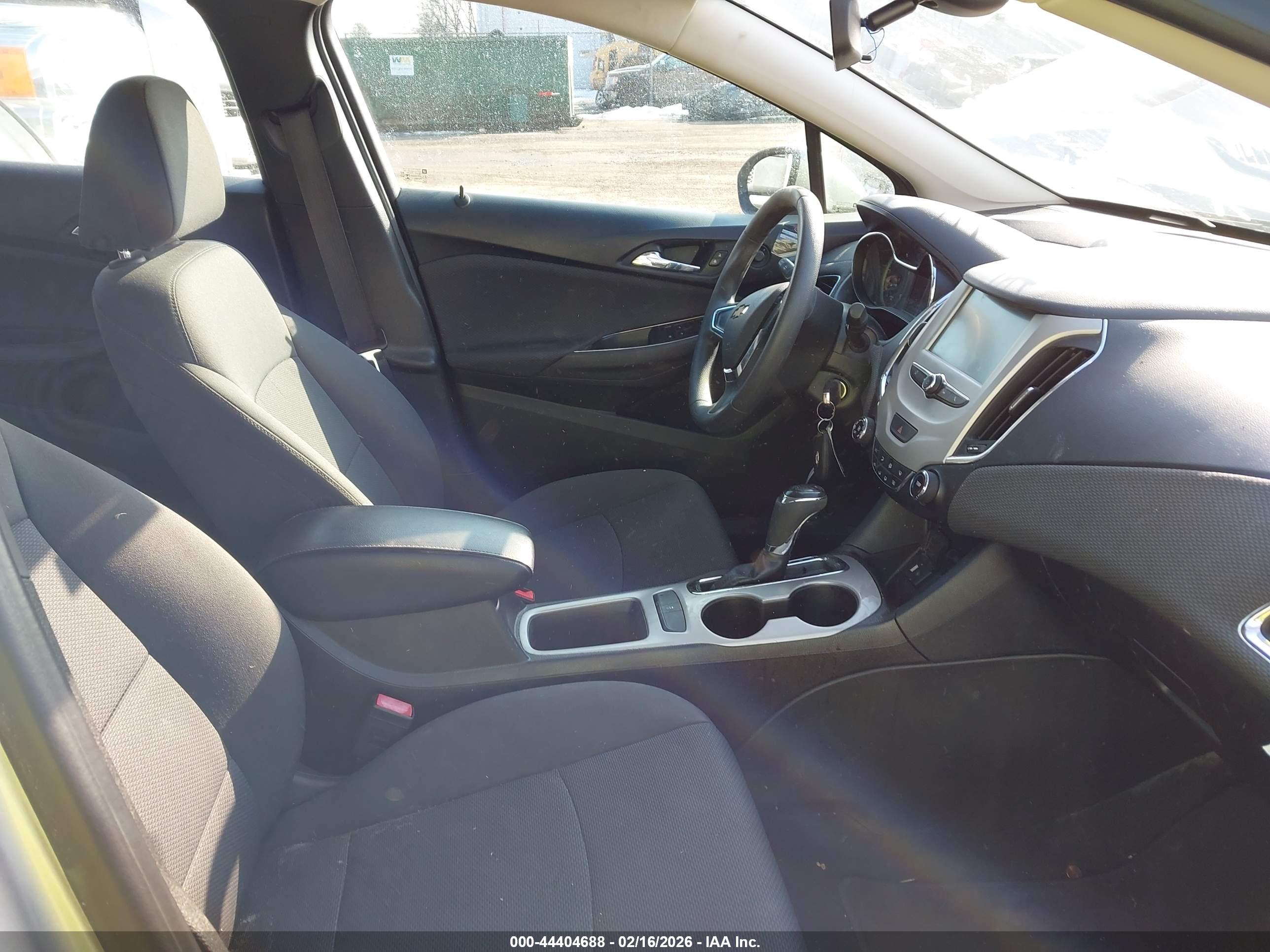 CHEVROLET CRUZE image 5