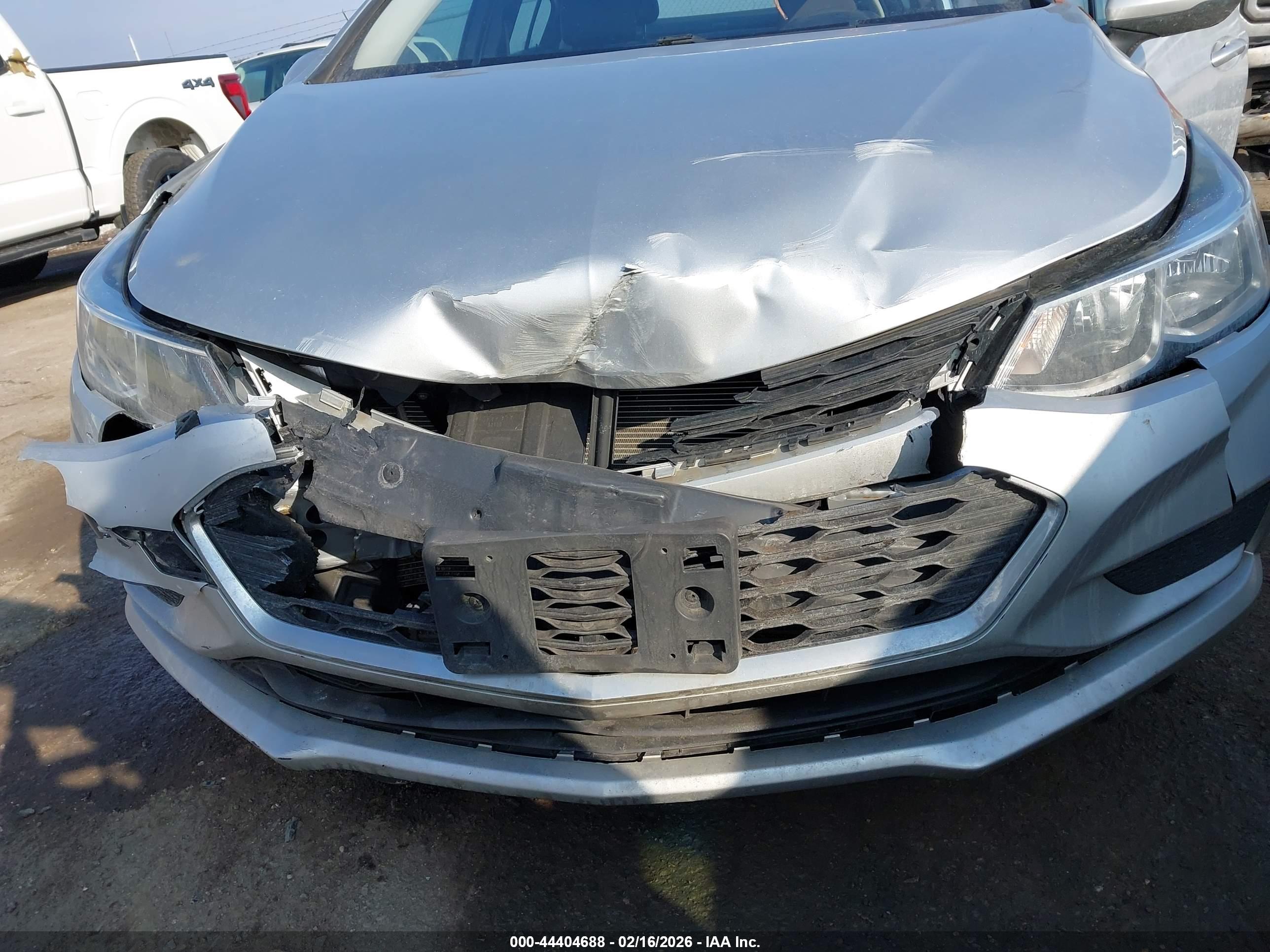 CHEVROLET CRUZE image 6