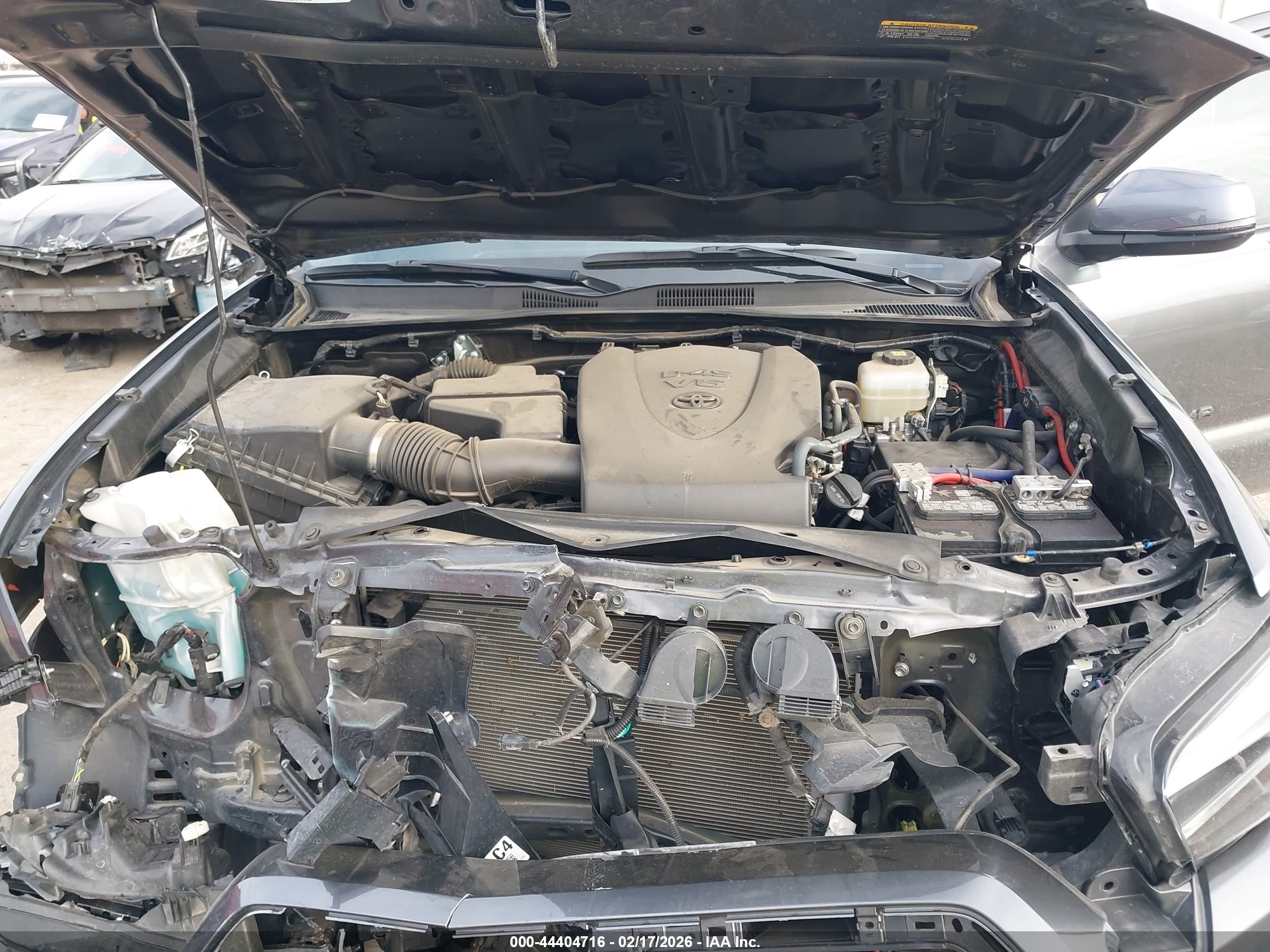 TOYOTA TACOMA image 10