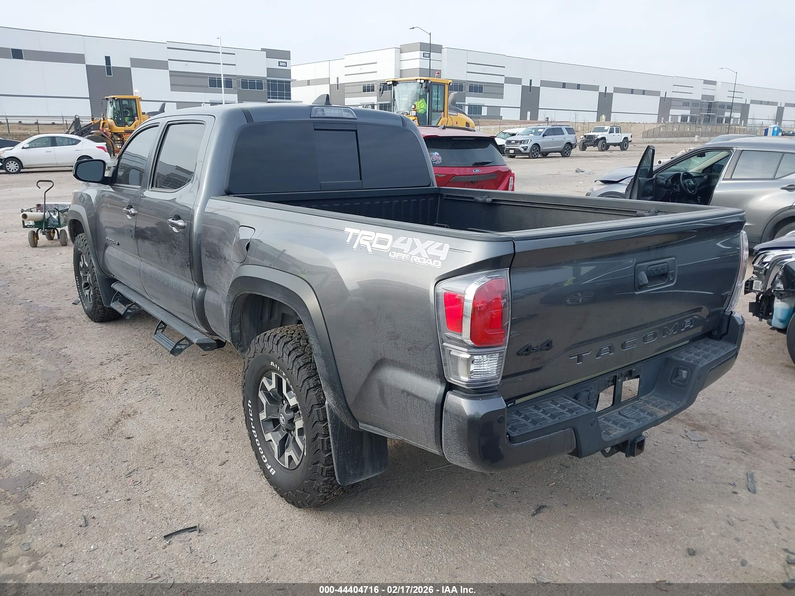 TOYOTA TACOMA image 3
