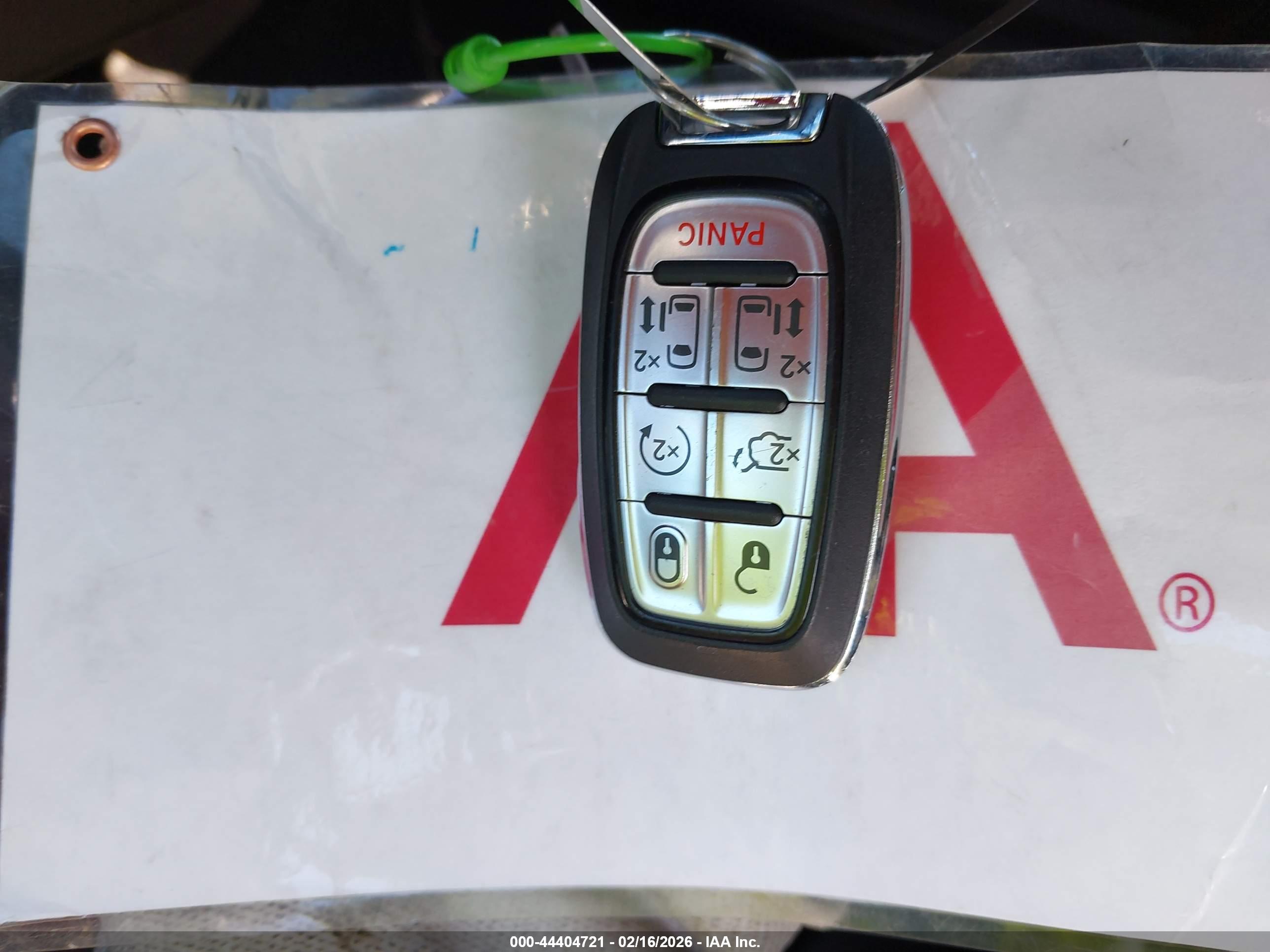CHRYSLER PACIFICA image 11