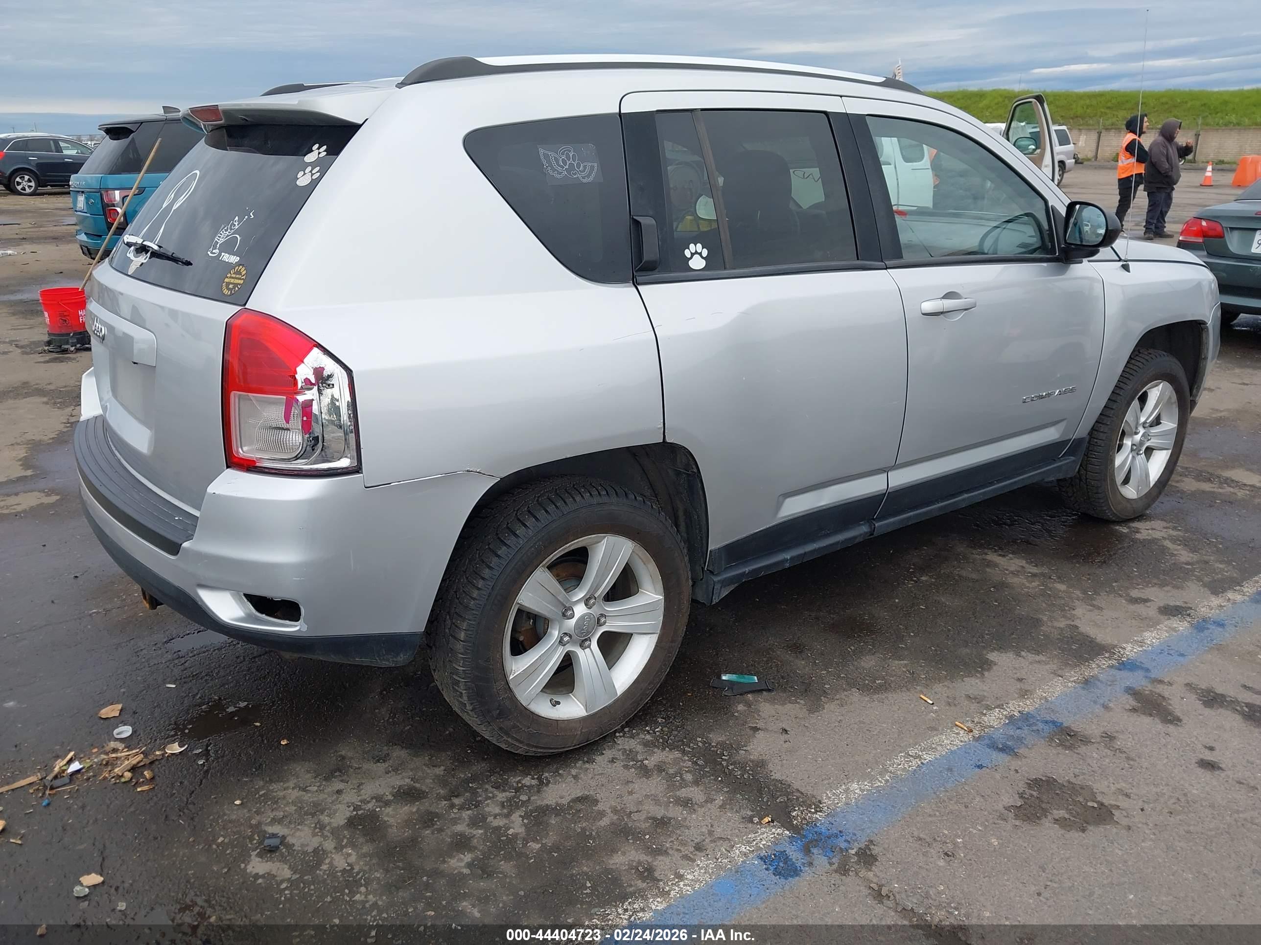 JEEP COMPASS image 4