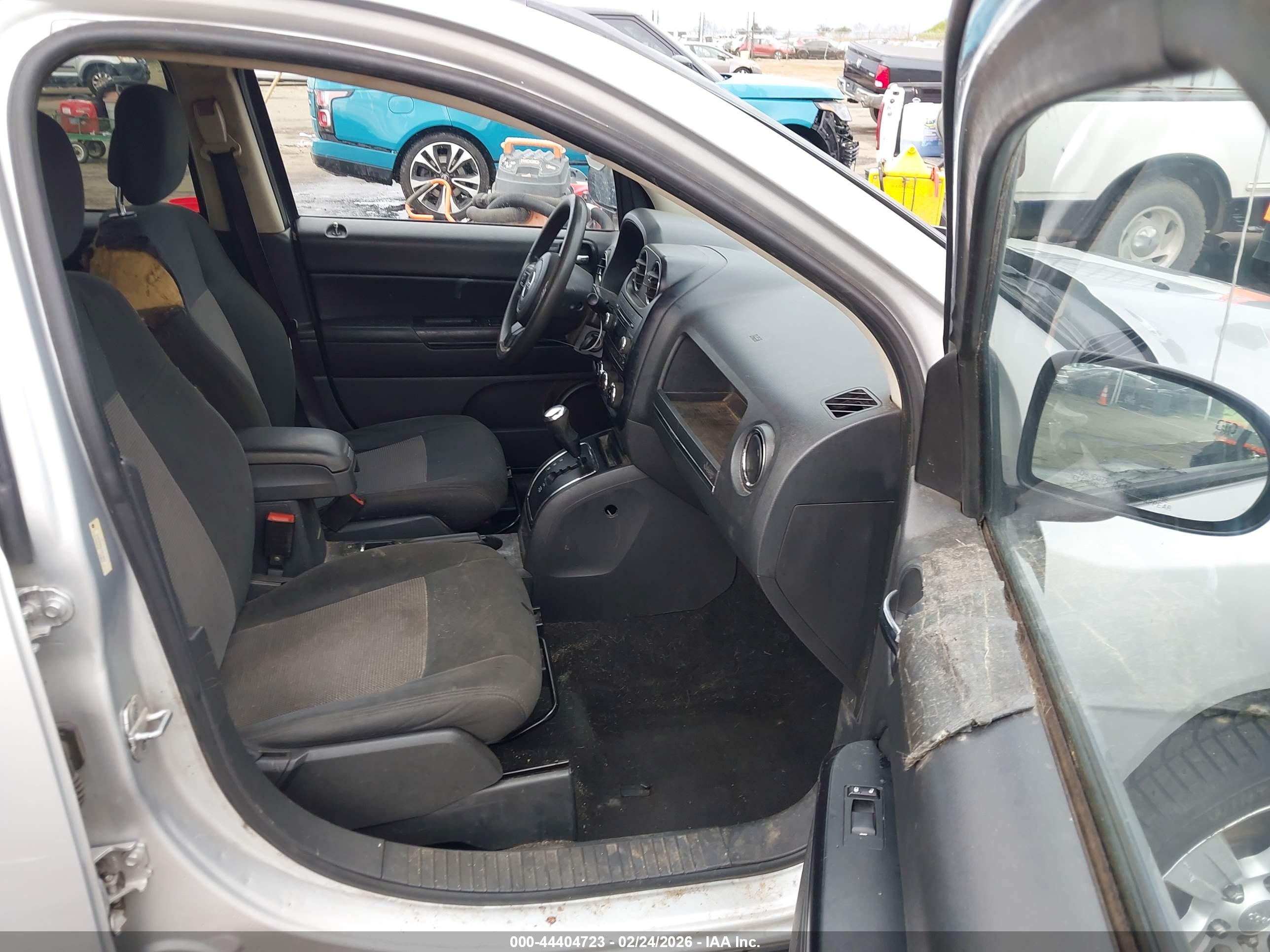 JEEP COMPASS image 5