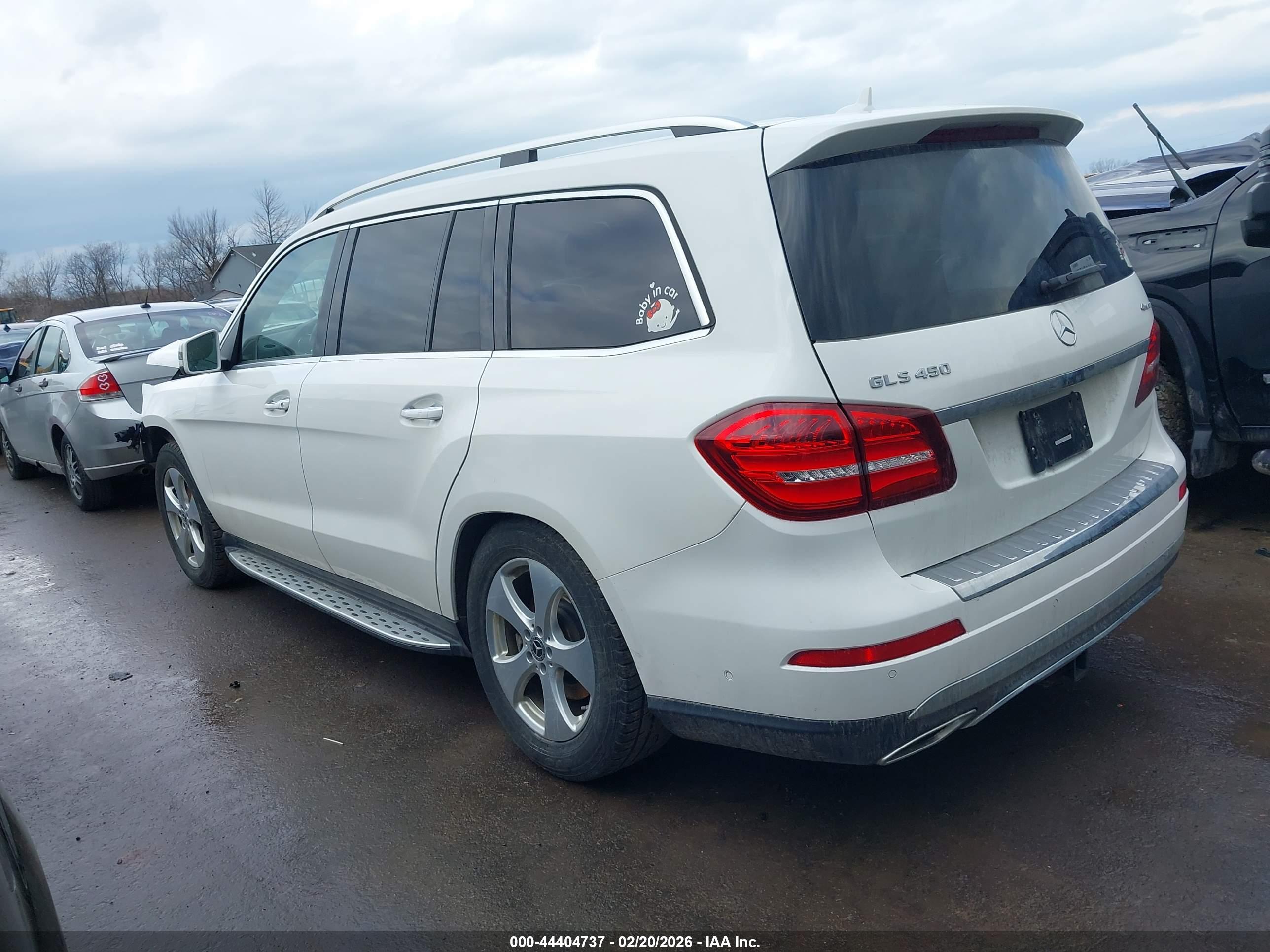 MERCEDES-BENZ GLS image 3