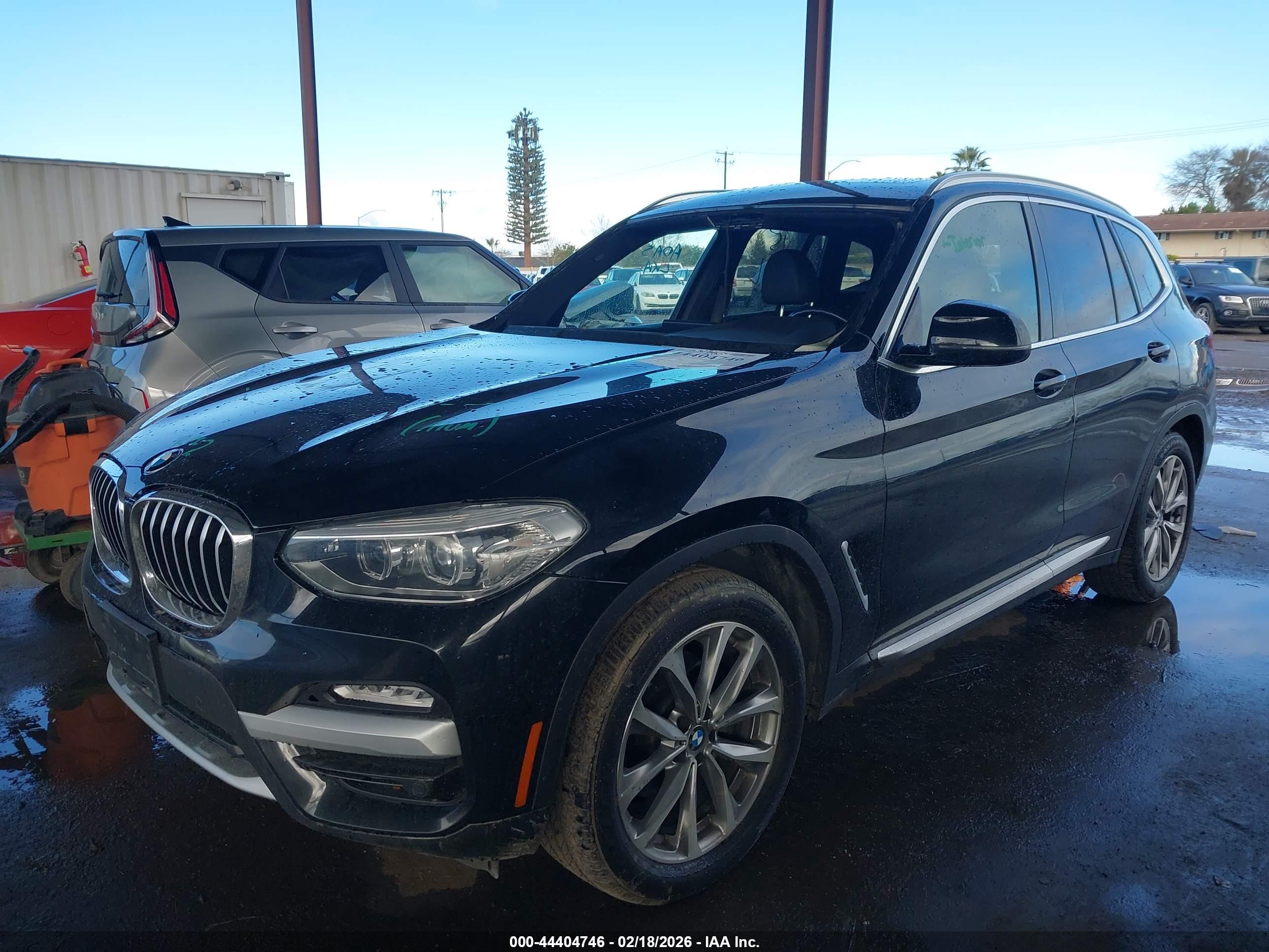 BMW X3 image 2