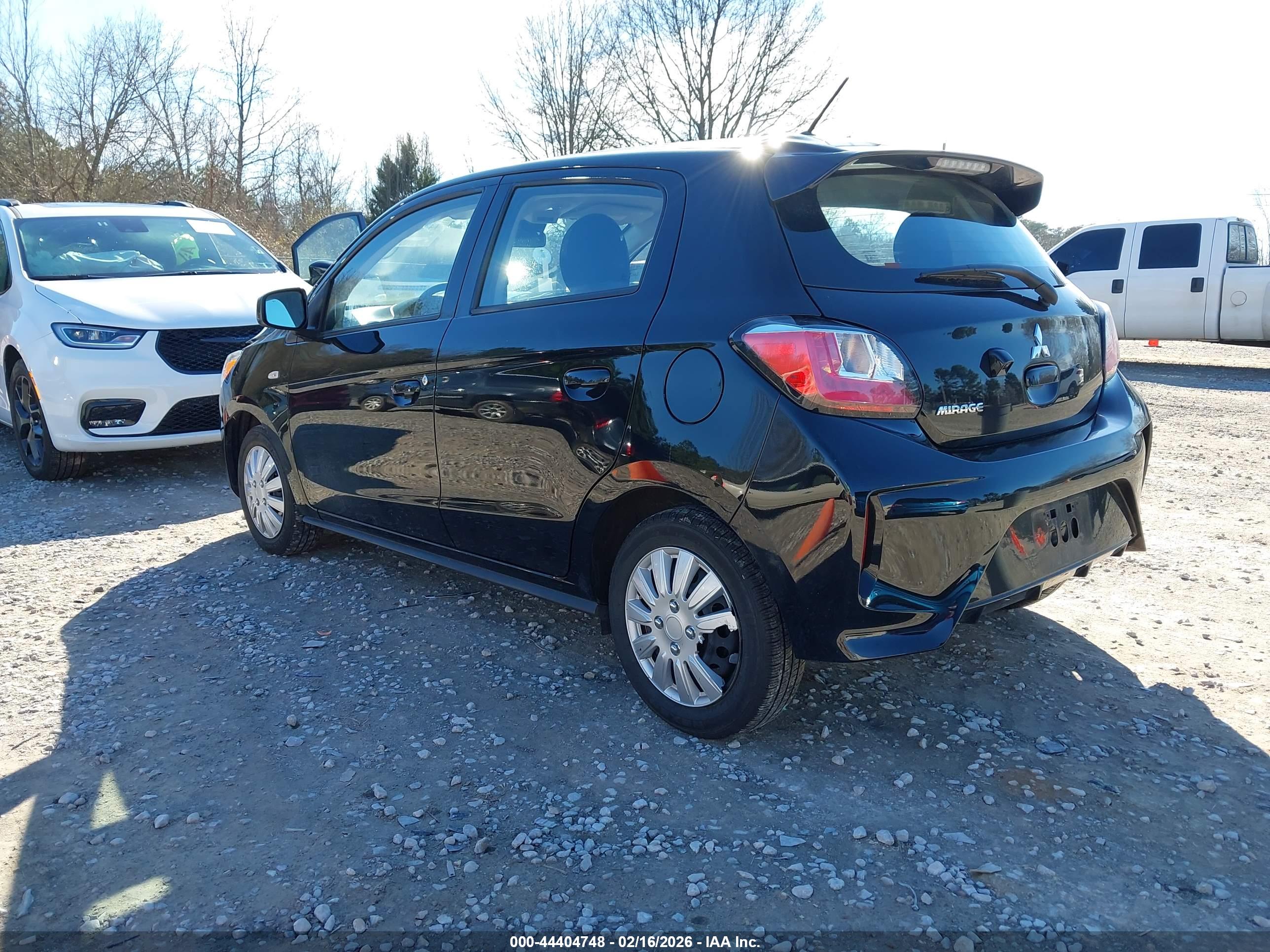 MITSUBISHI MIRAGE image 3