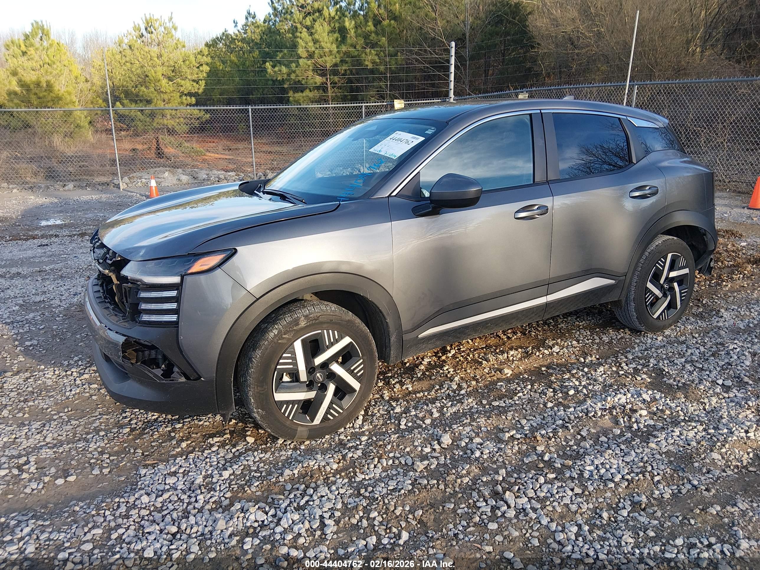 NISSAN KICKS image 2