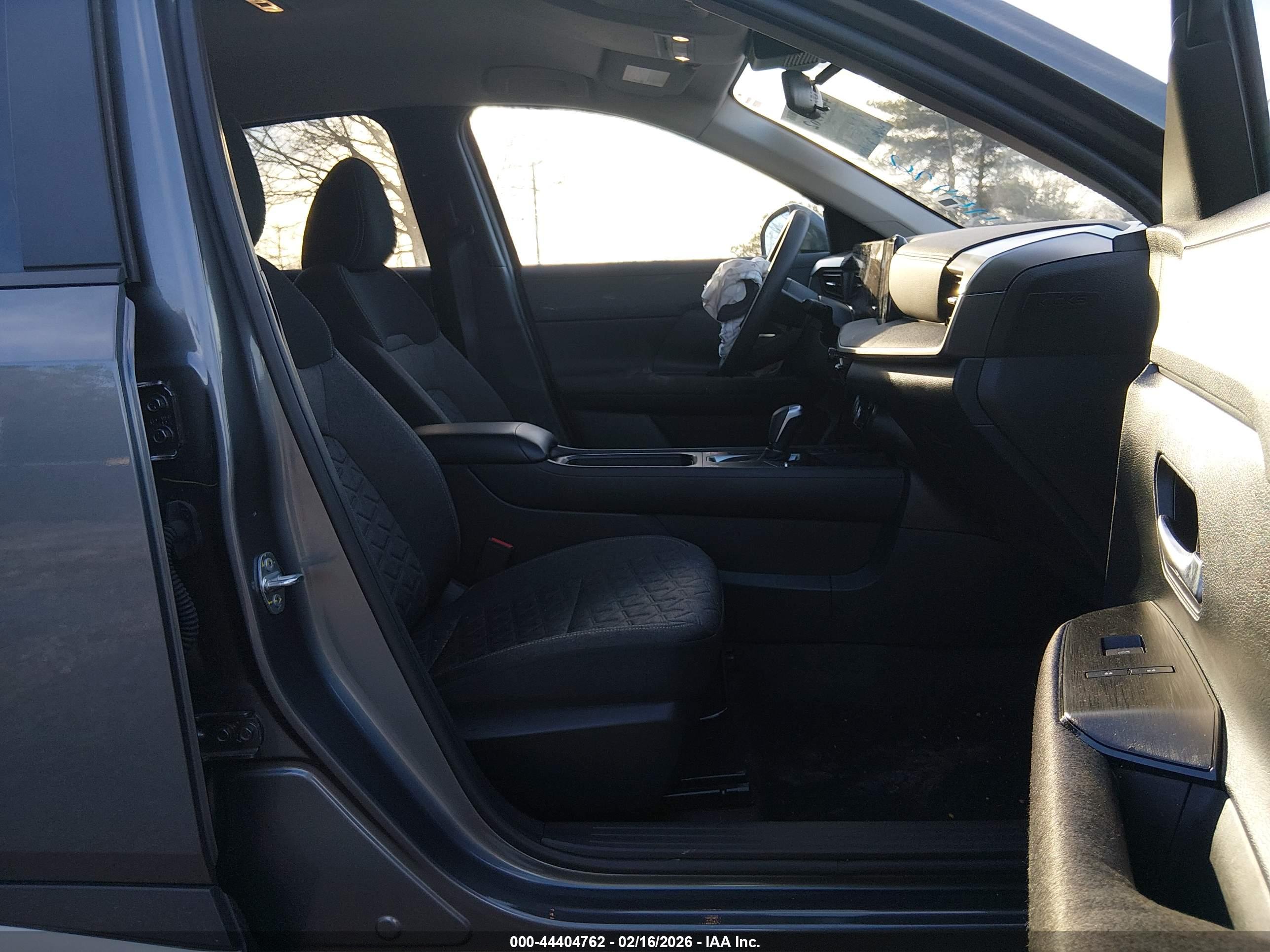 NISSAN KICKS image 5