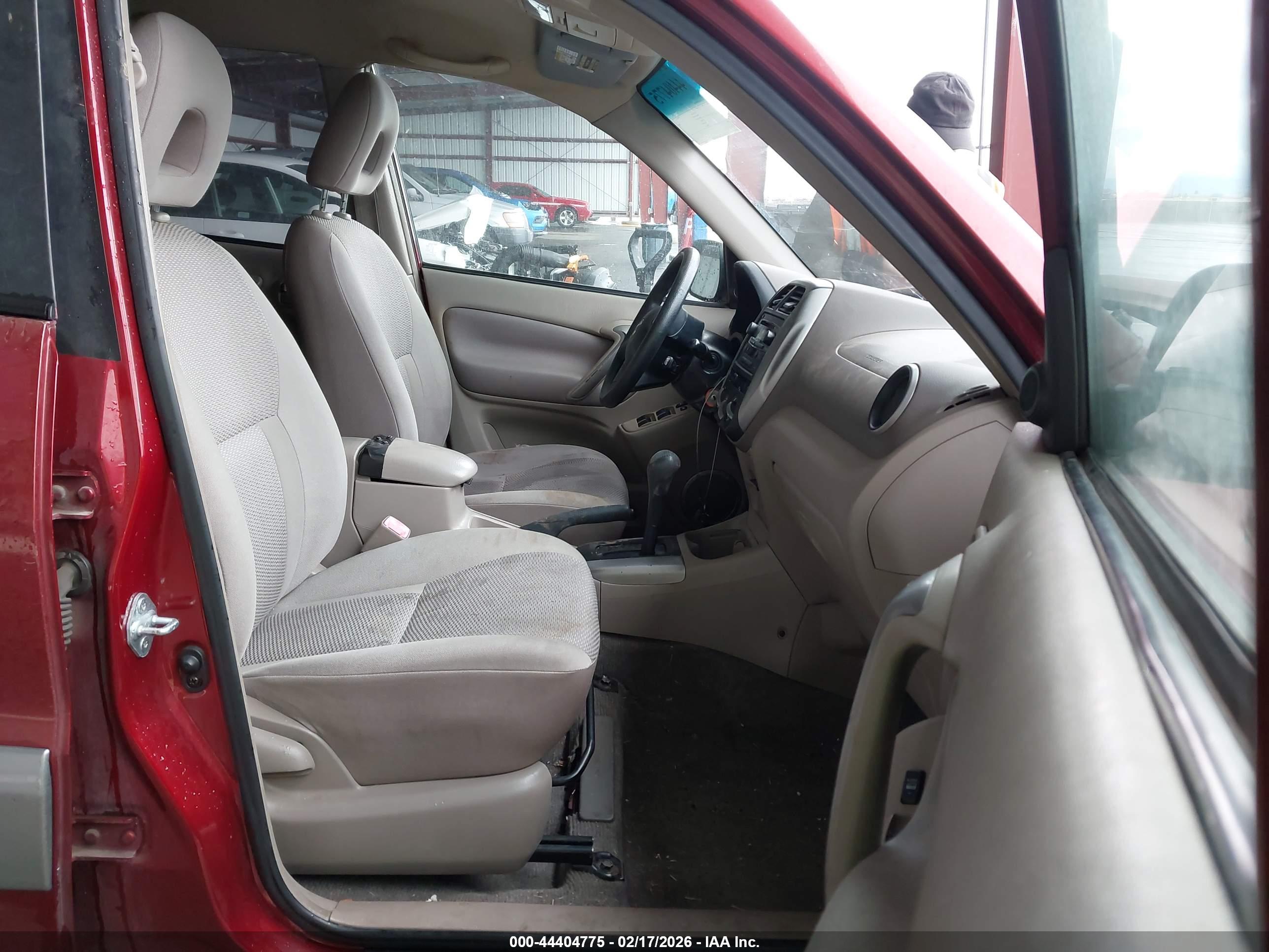 TOYOTA RAV4 image 5