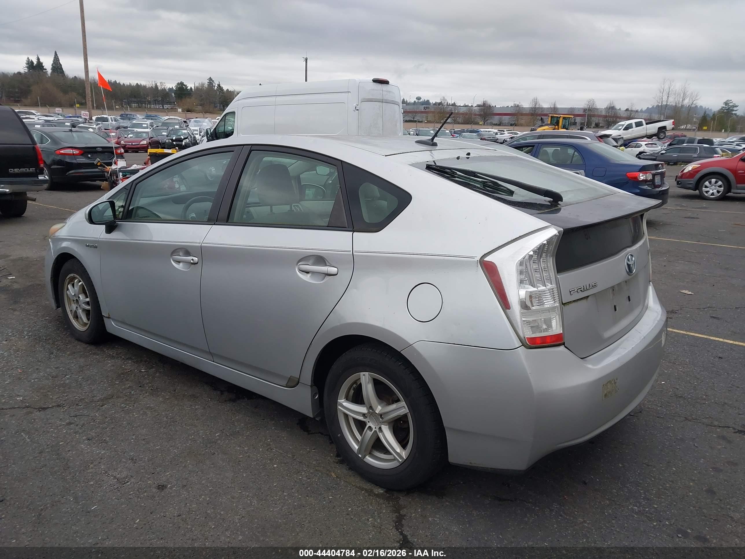 TOYOTA PRIUS image 3